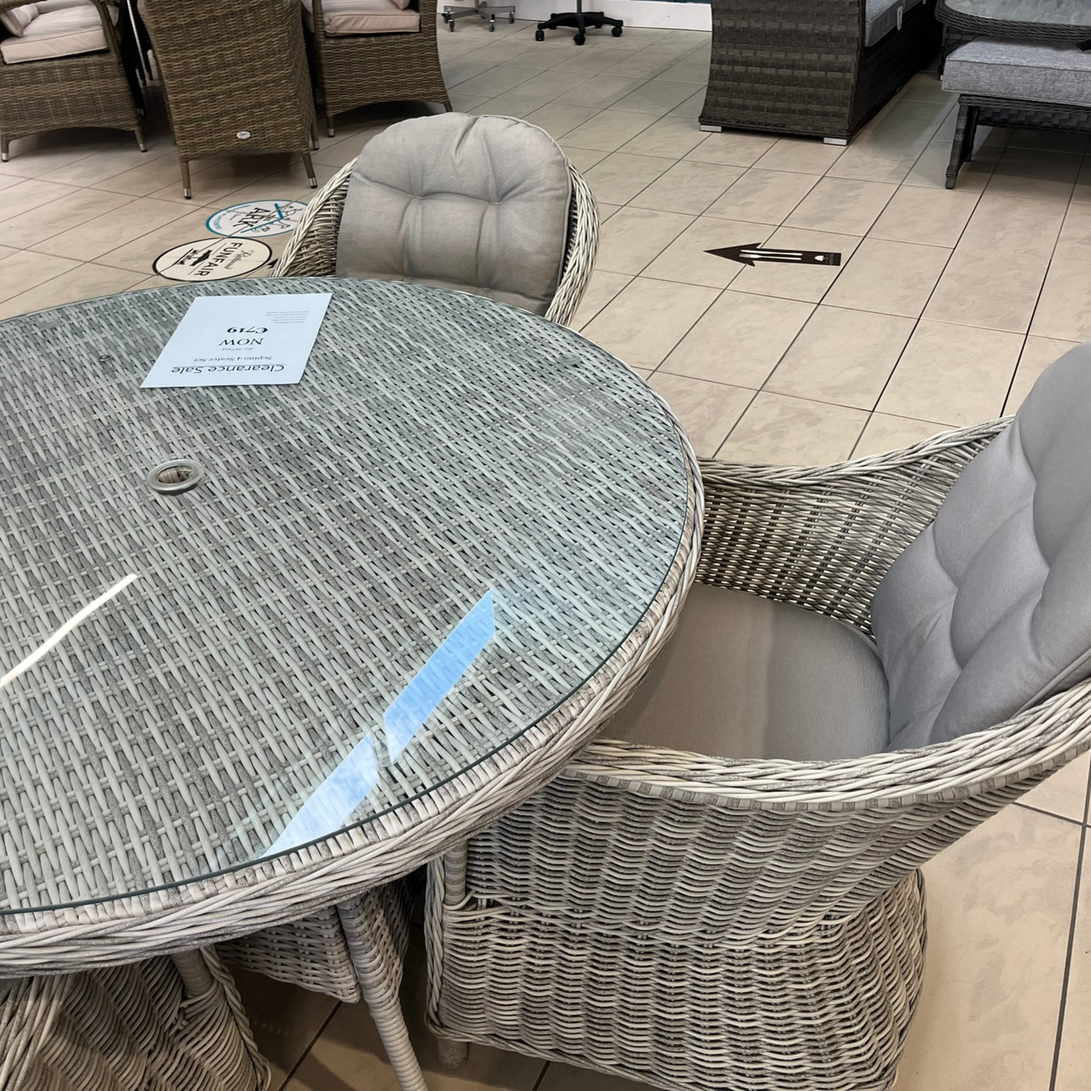 Sepino 4 Seater - Clearance