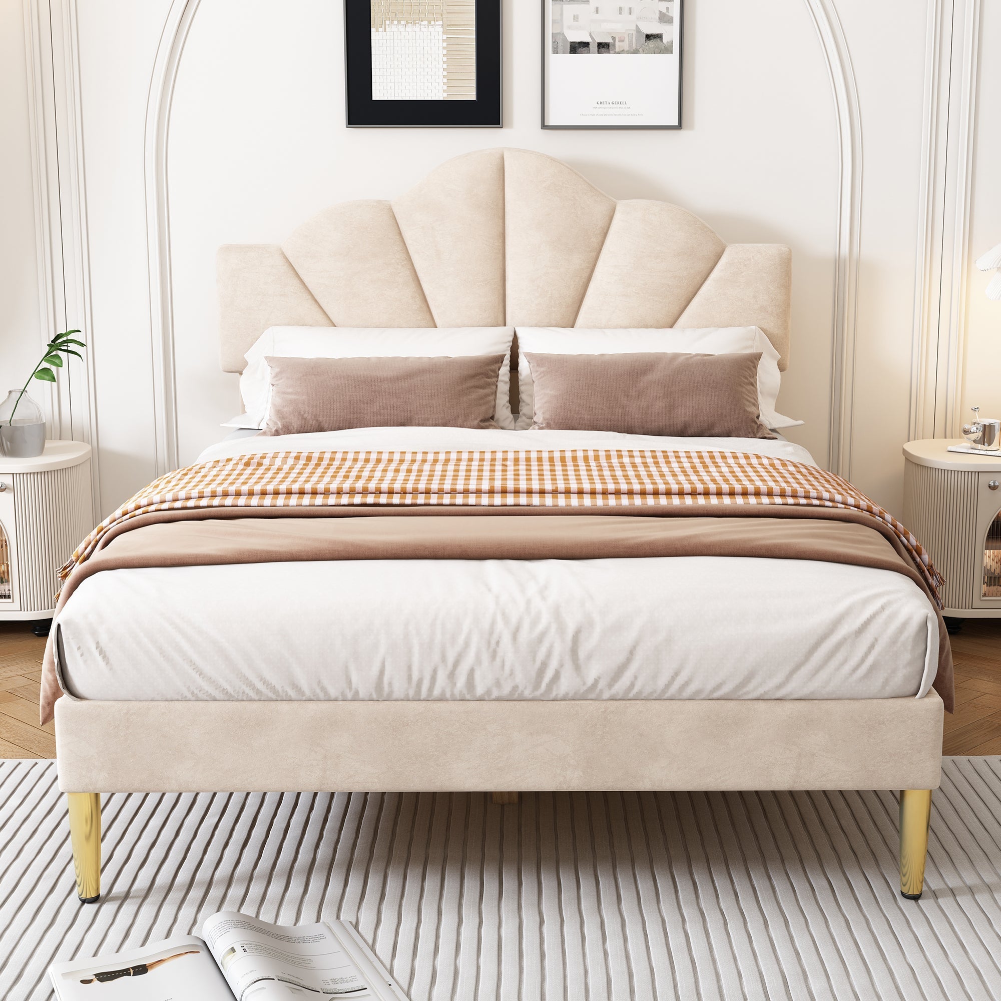 Shell-Shaped Upholstered Double Bed with Golden Legs and Slatted Base, 140x200 cm, Beige Velvet