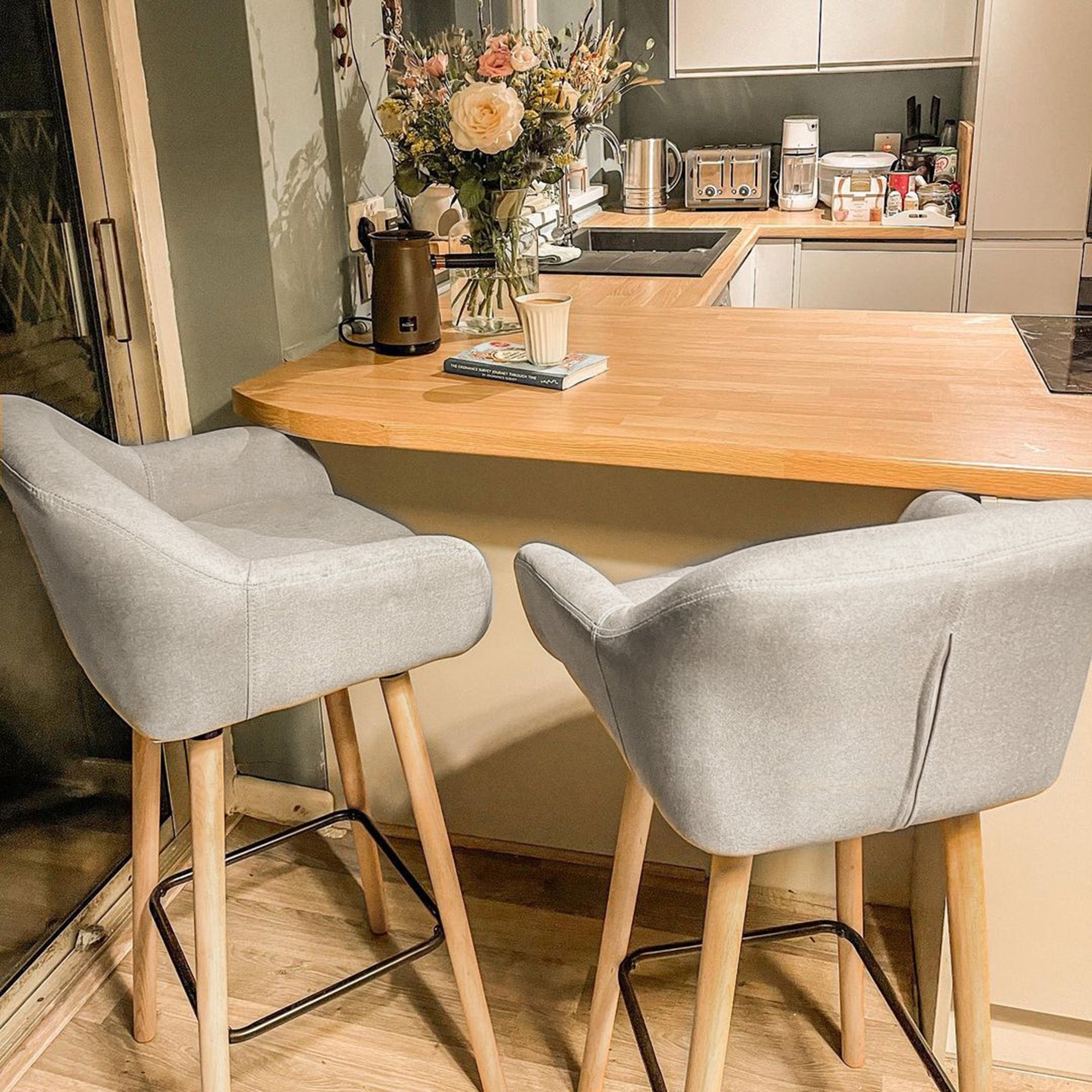 Bar Stool Set of 2, Comfortable Kitchen Stools with Footrests, Linen Beige/Beechwood