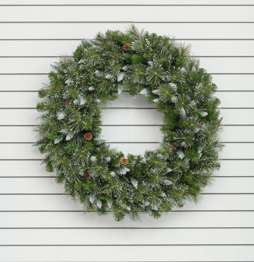 30" Frosted Sierra Wreath 150T - Rathwood Store