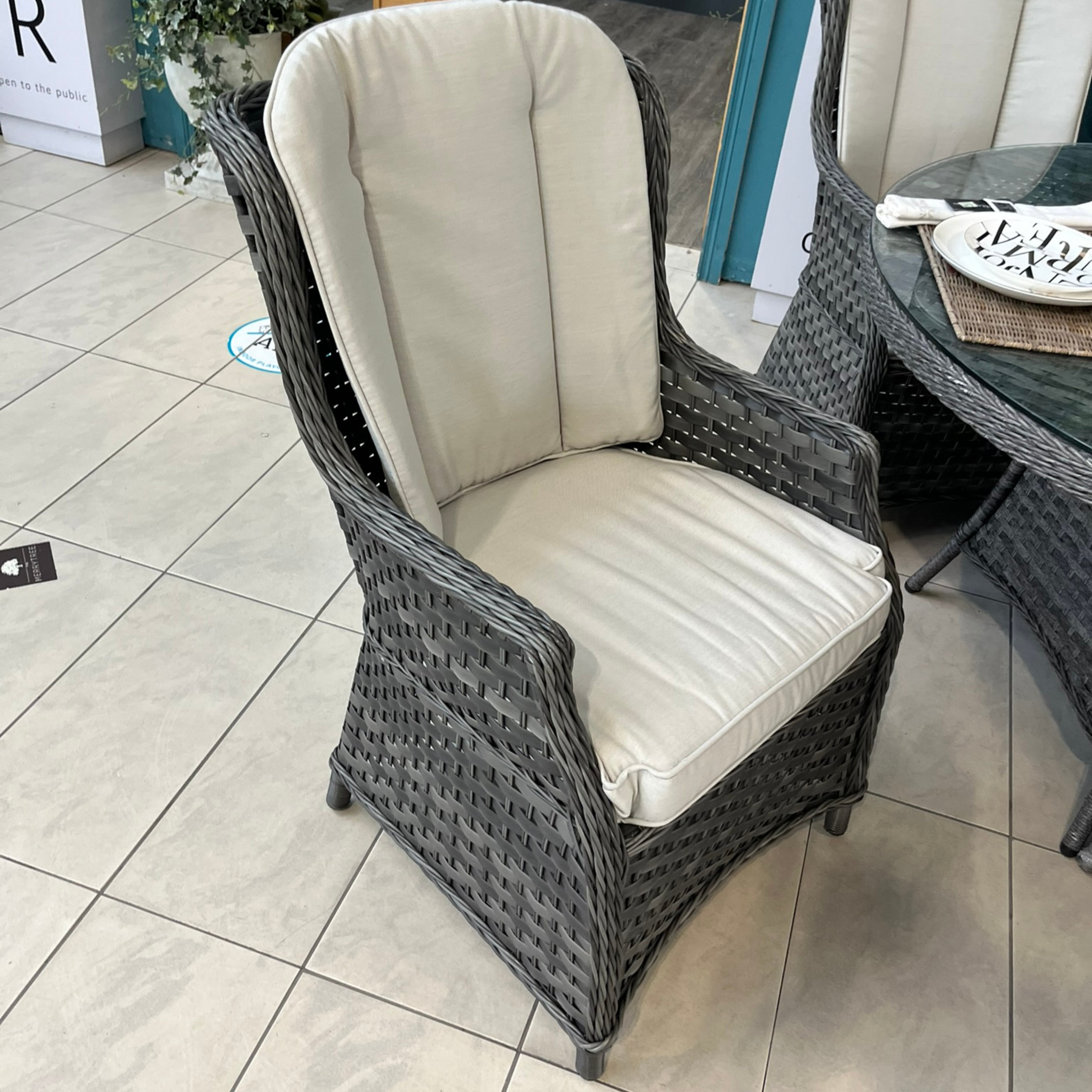 Boston Deluxe 4-Seater - Clearance