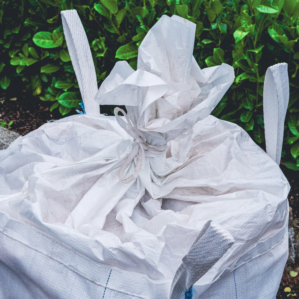5 x 20kg Bags of Glotherm Coal and 400kg Kiln Dried Oak Trolley Bags on Pallet - Rathwood Store