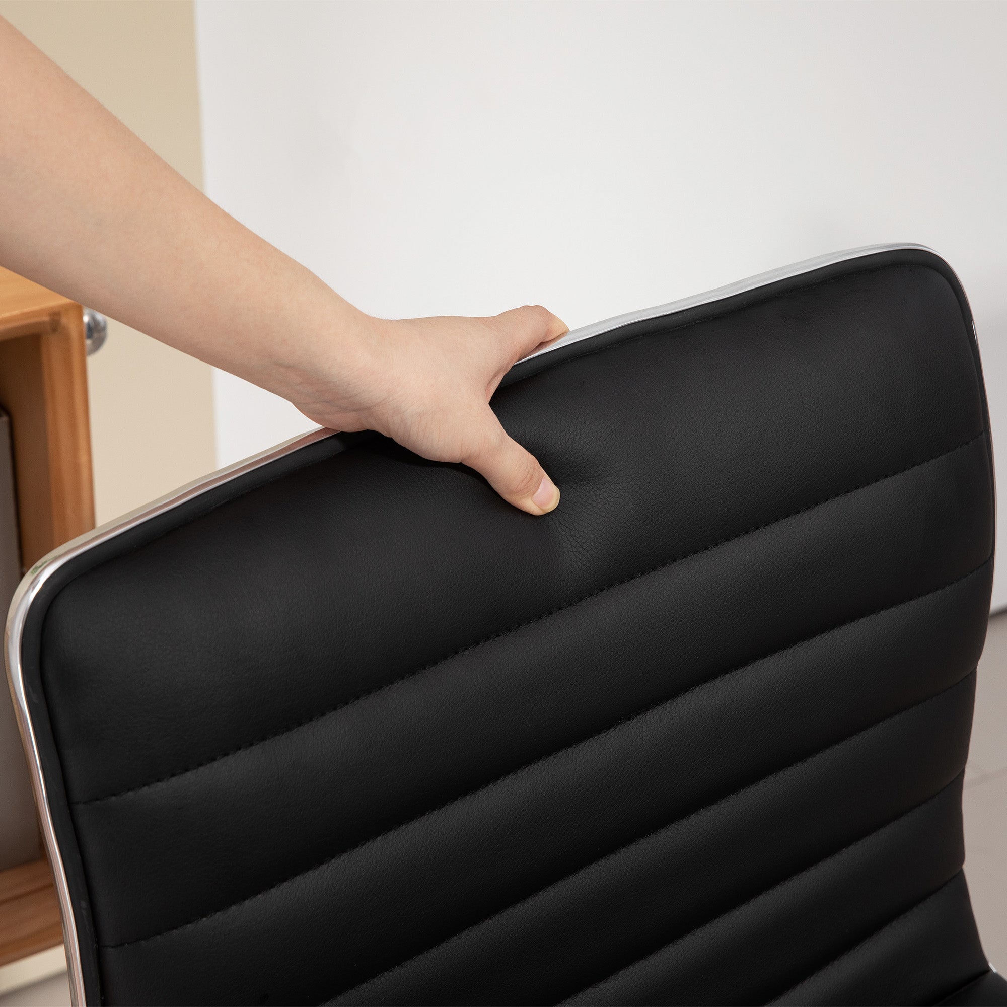 Bürostuhl, höhenverstellbar, drehbar, 120 kg, Schwarz