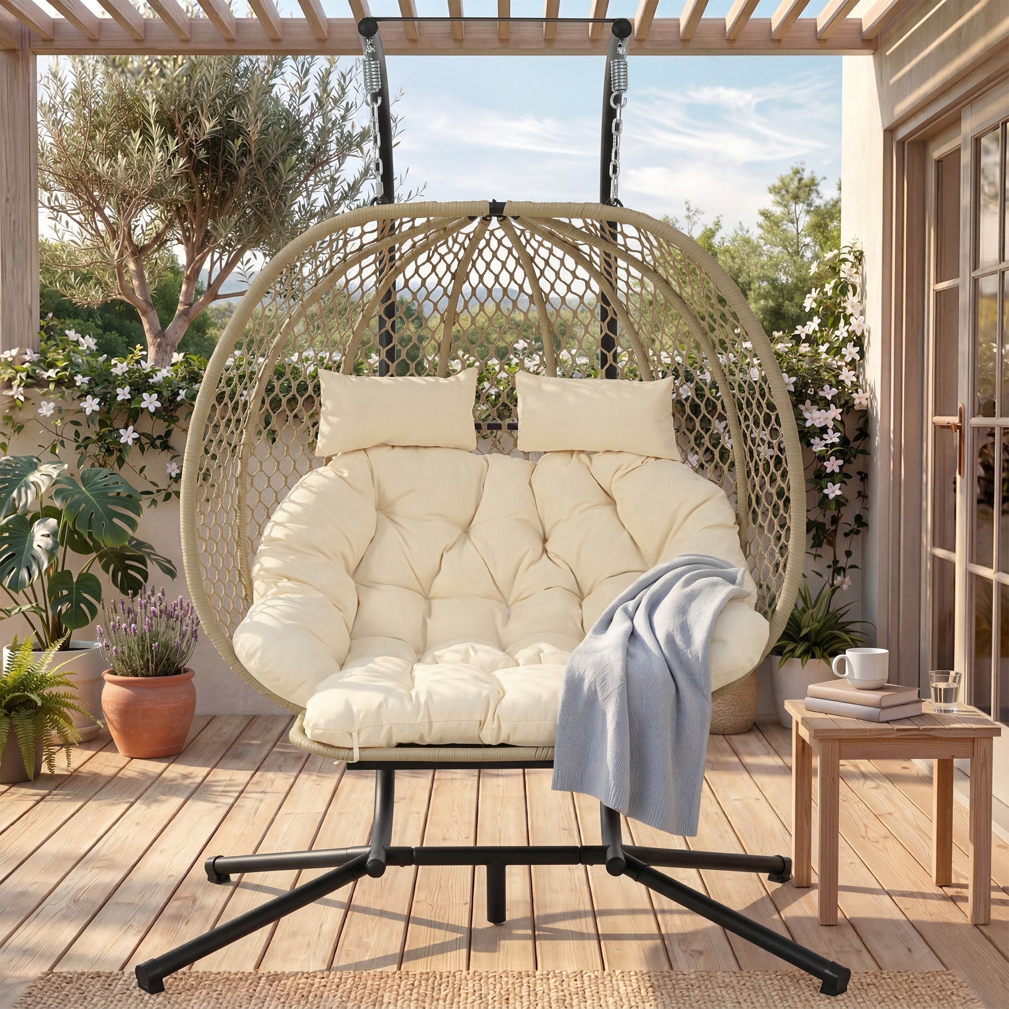 Pods & Hanging Chairs