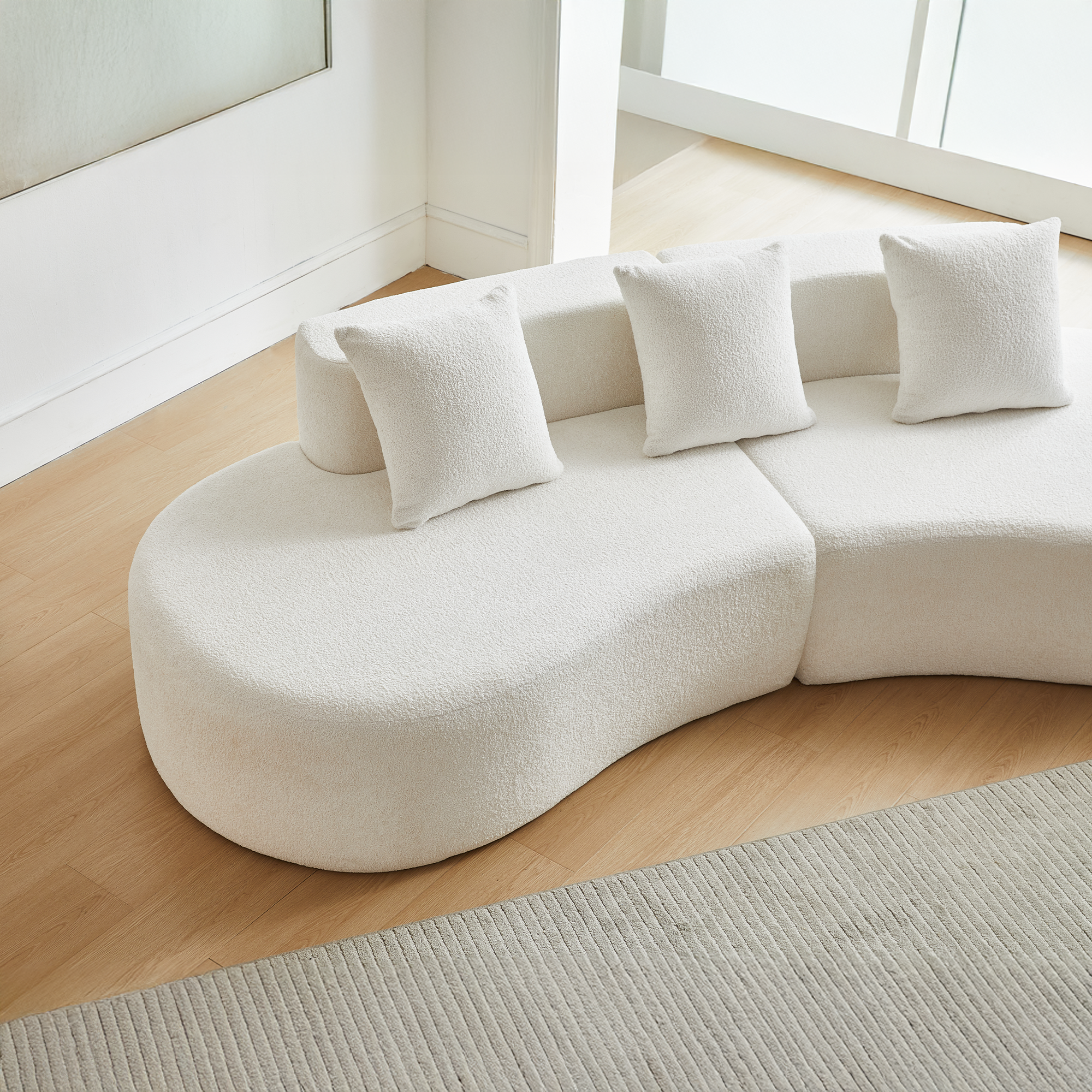 Modern Sectional Sofa, Curved 3-Seater Couch, Stylish and Comfortable