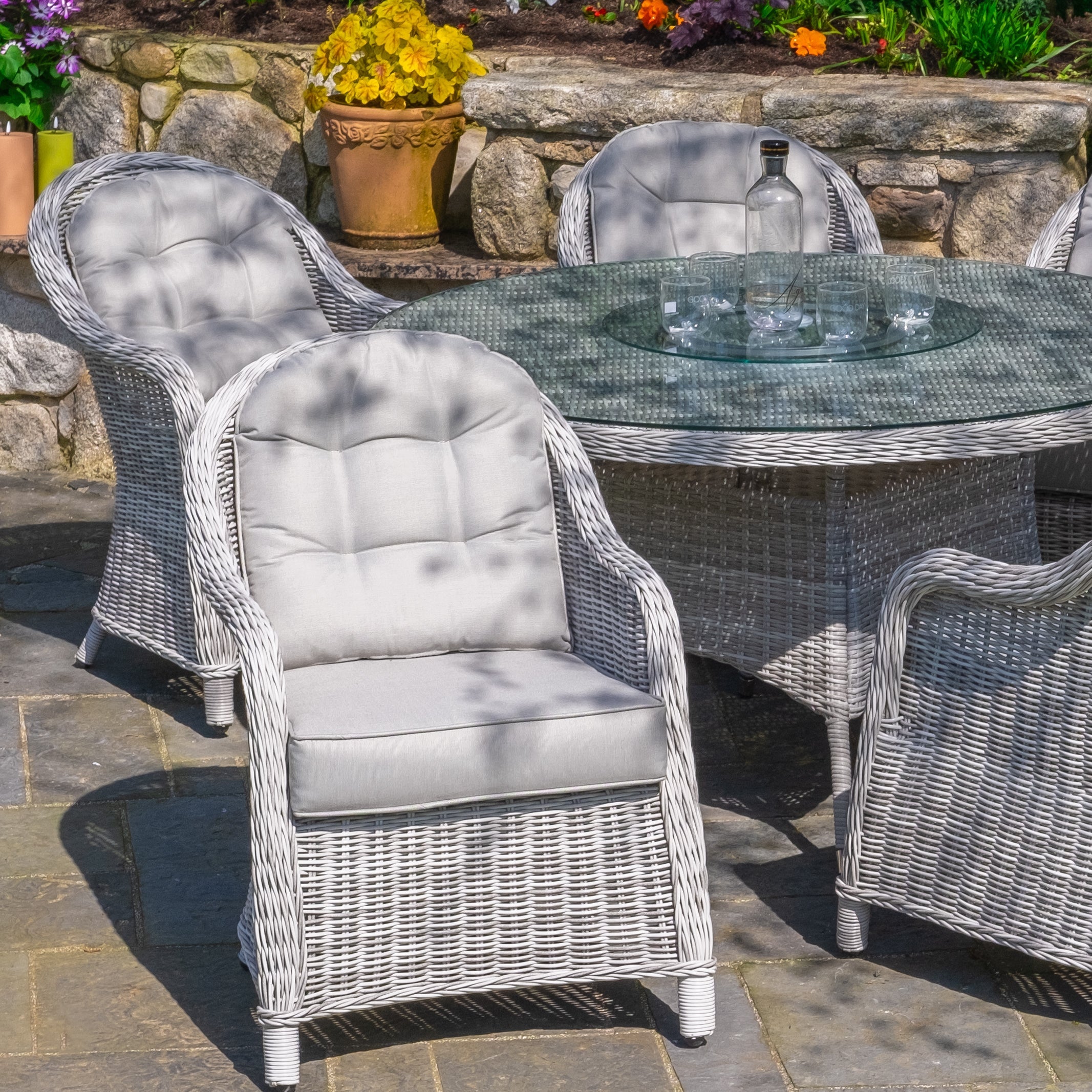 Sepino - 6 Seater Set with Round Table & Lazy Susan (Light Grey)