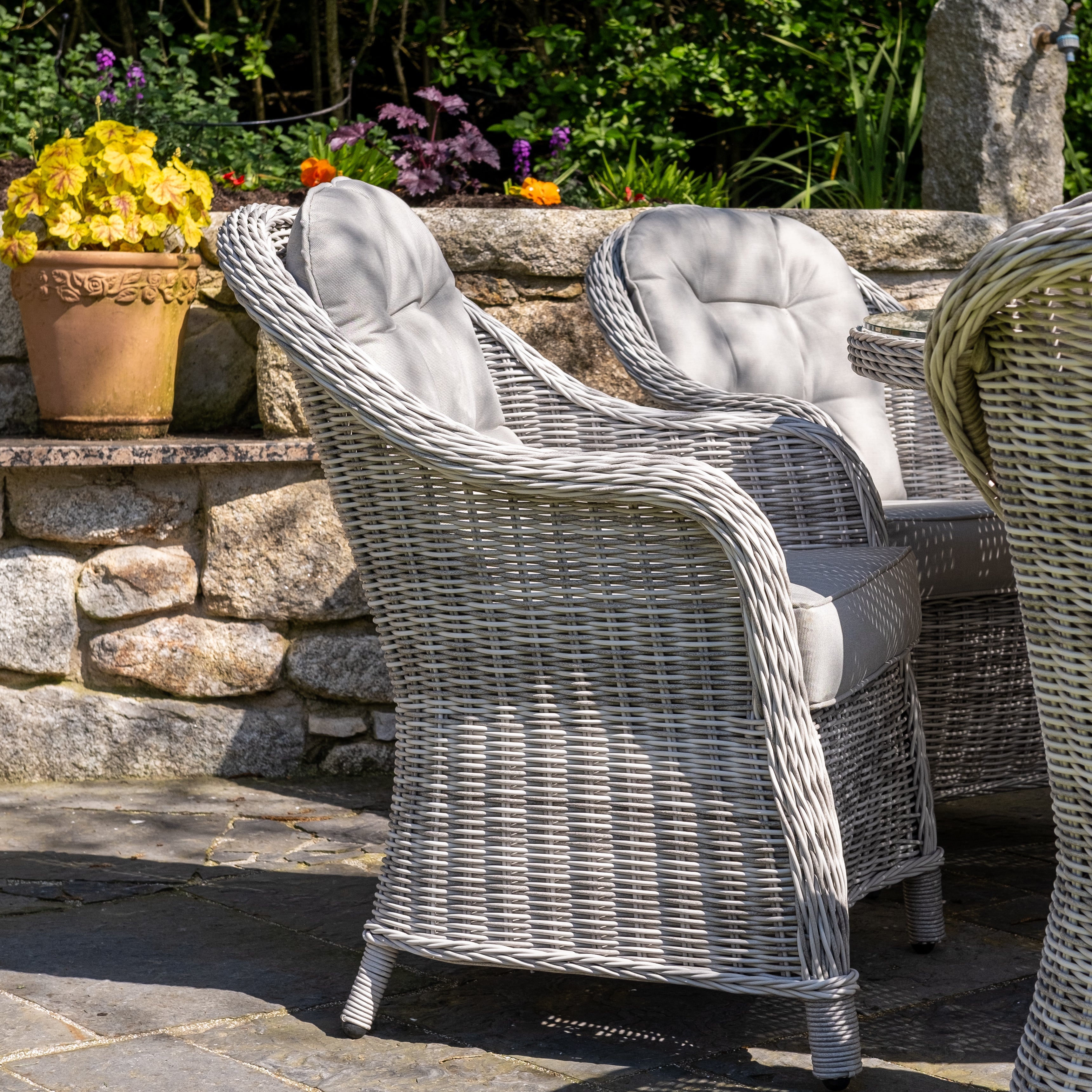 Sepino - 6 Seater Set with Round Table & Lazy Susan (Light Grey)