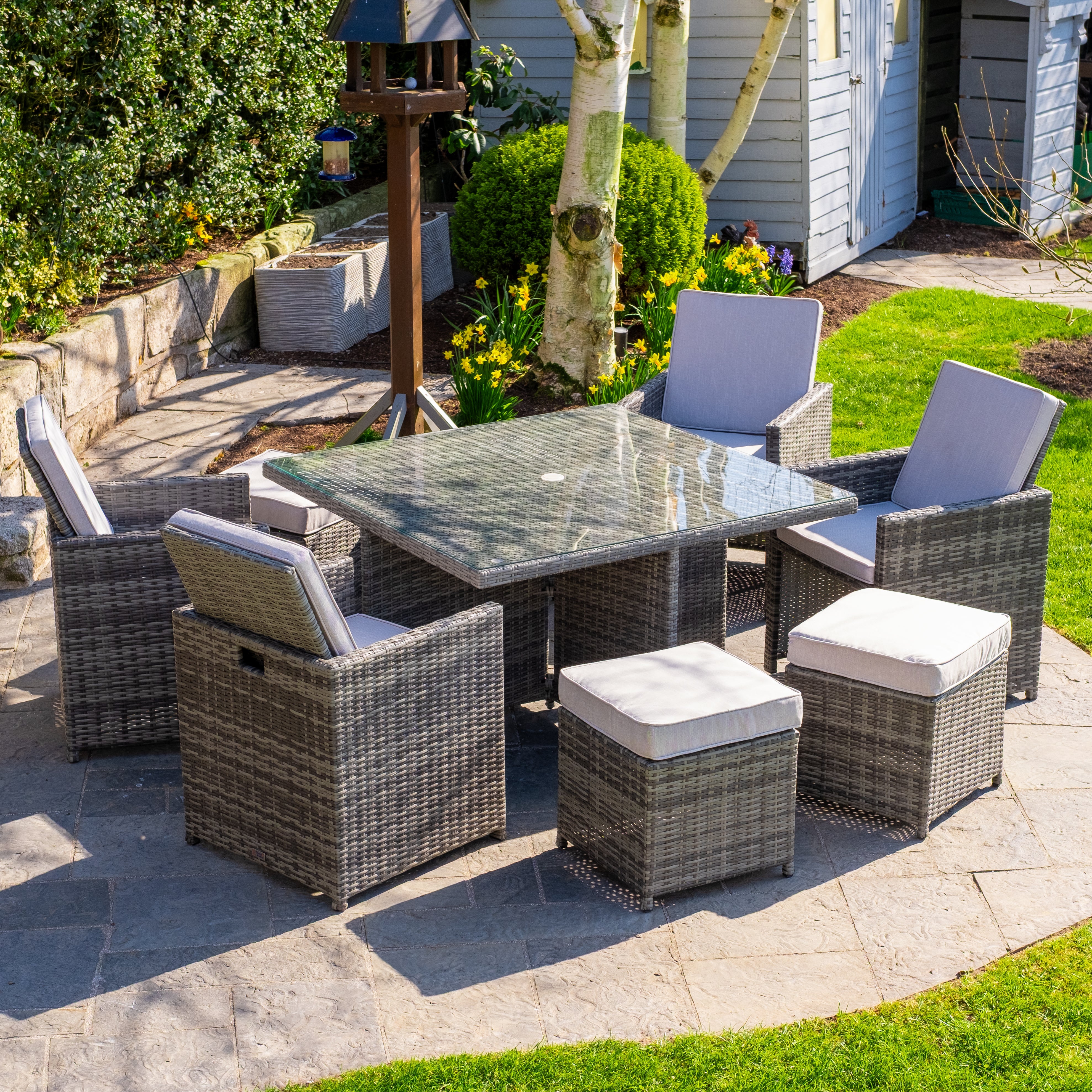 Berlin - 4 Seat Cube Set with Square Table (Grey)