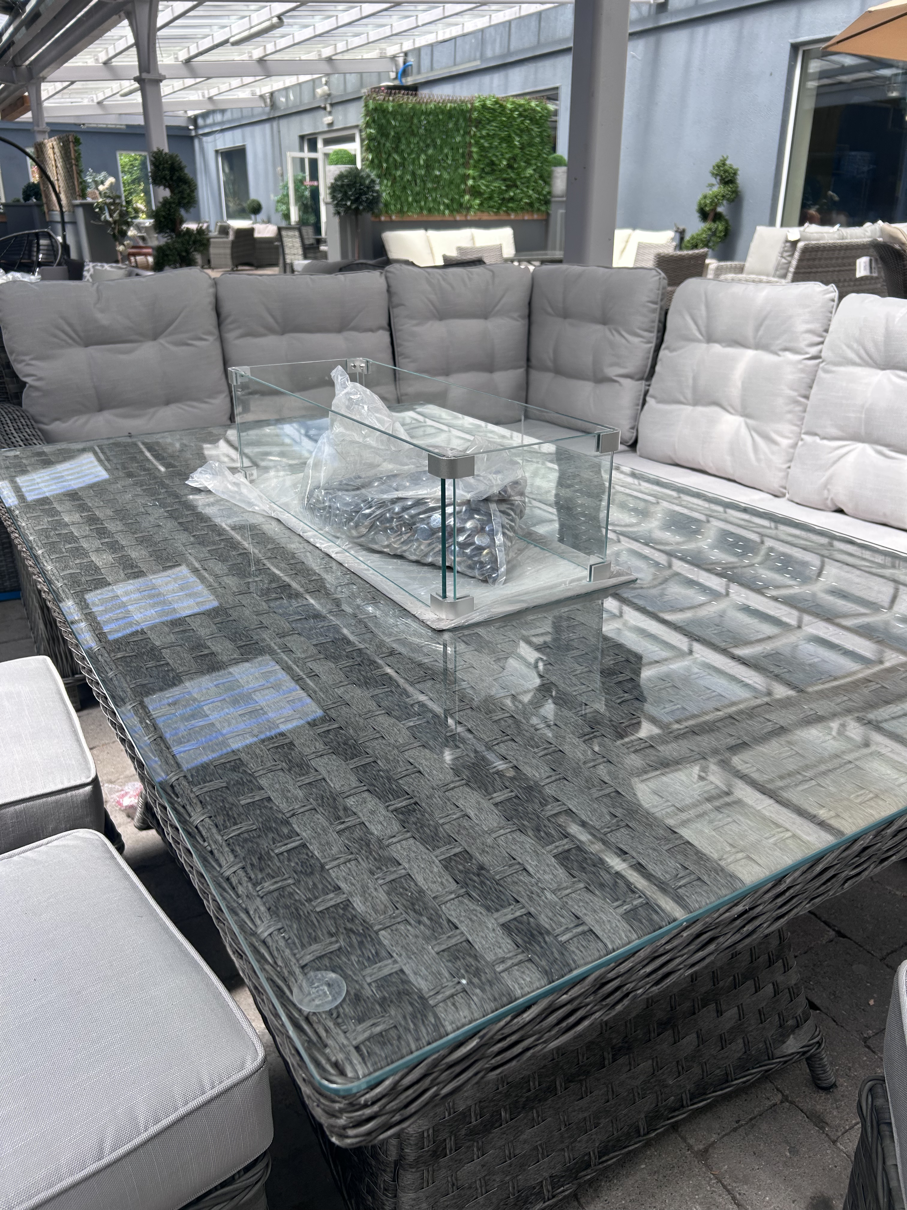 Ravenna Corner With Fire Pit - Clearance