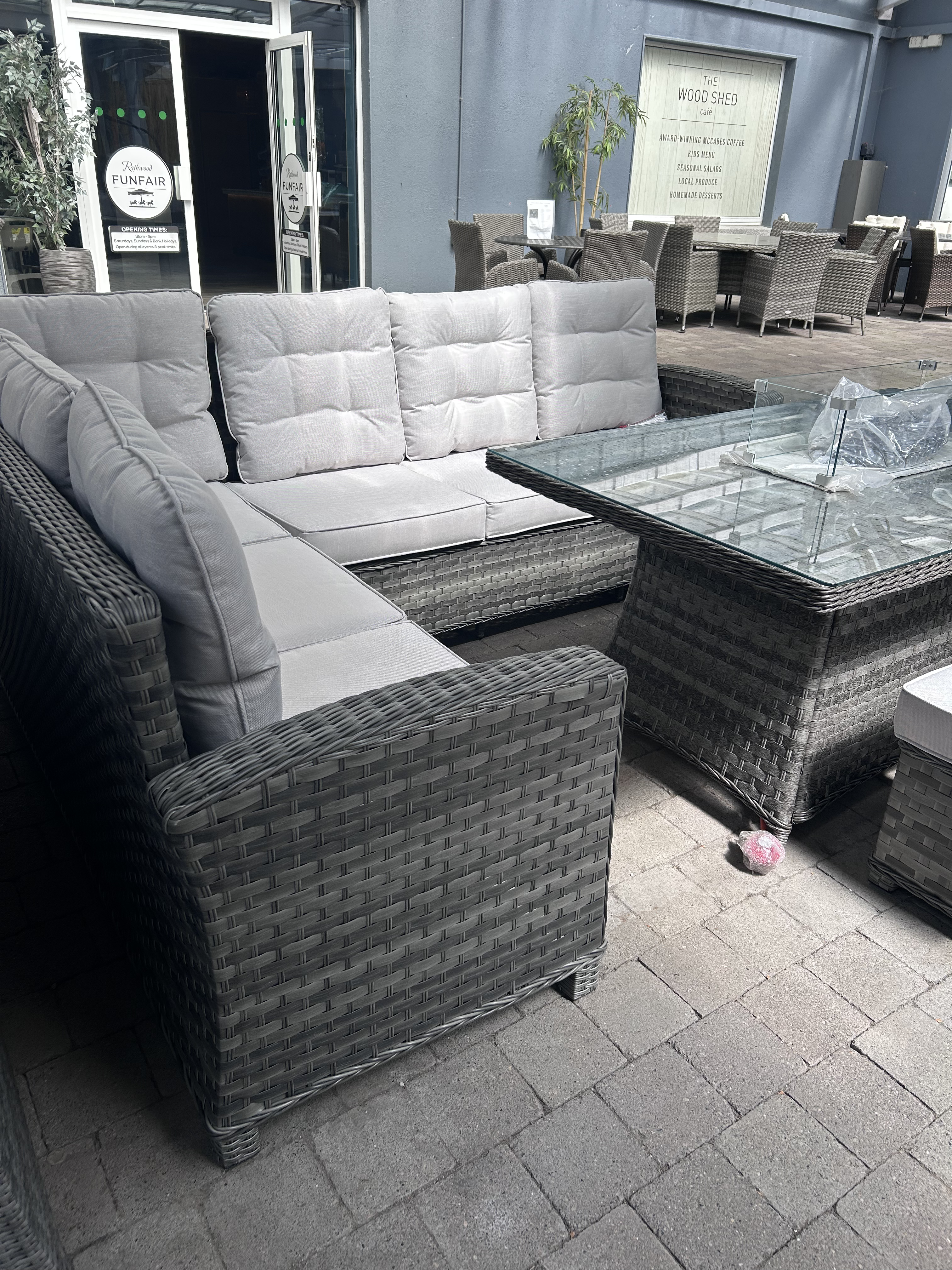 Ravenna Corner With Fire Pit - Clearance