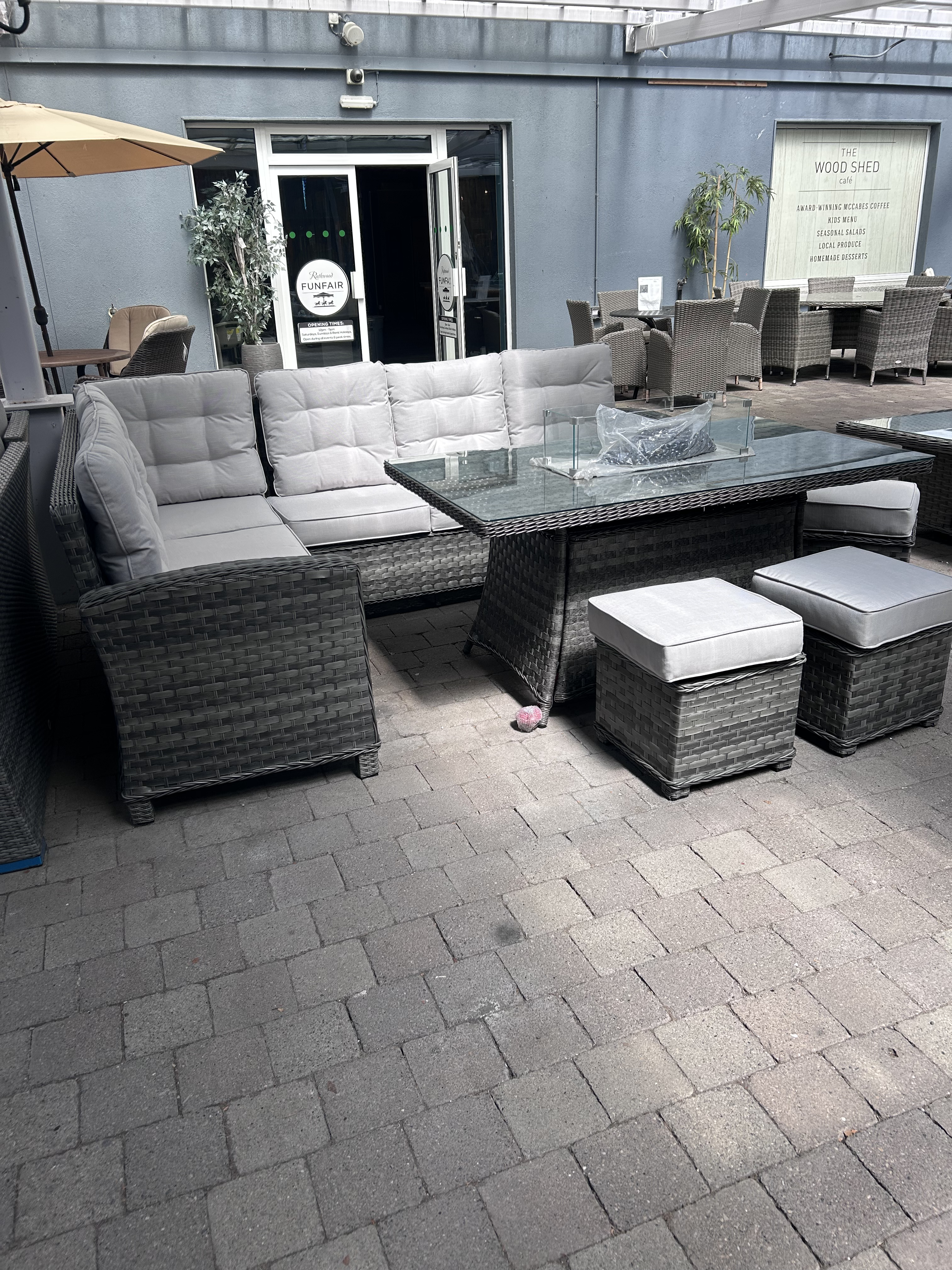 Ravenna Corner With Fire Pit - Clearance