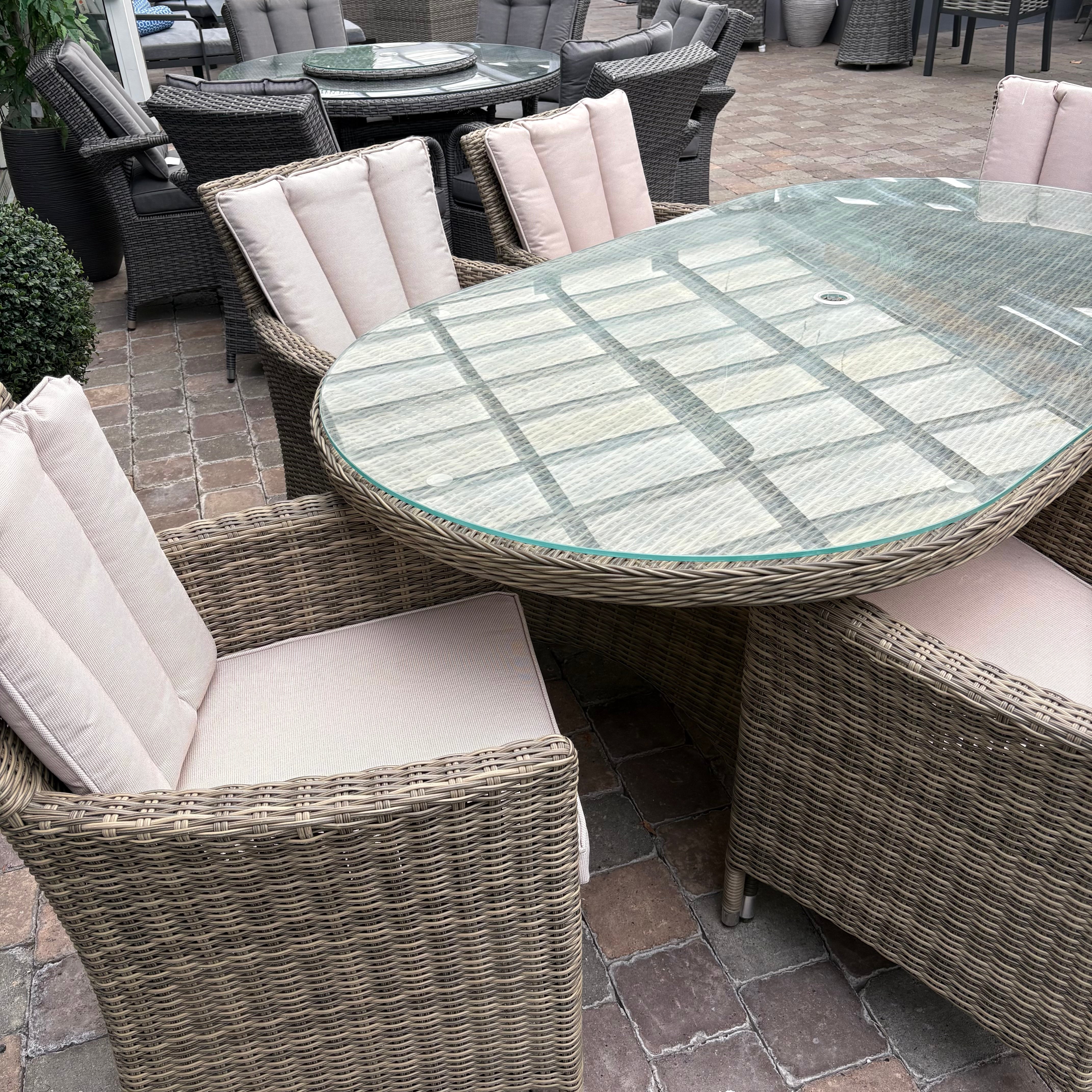 Chester Oval 6 Seater Set - Clearance