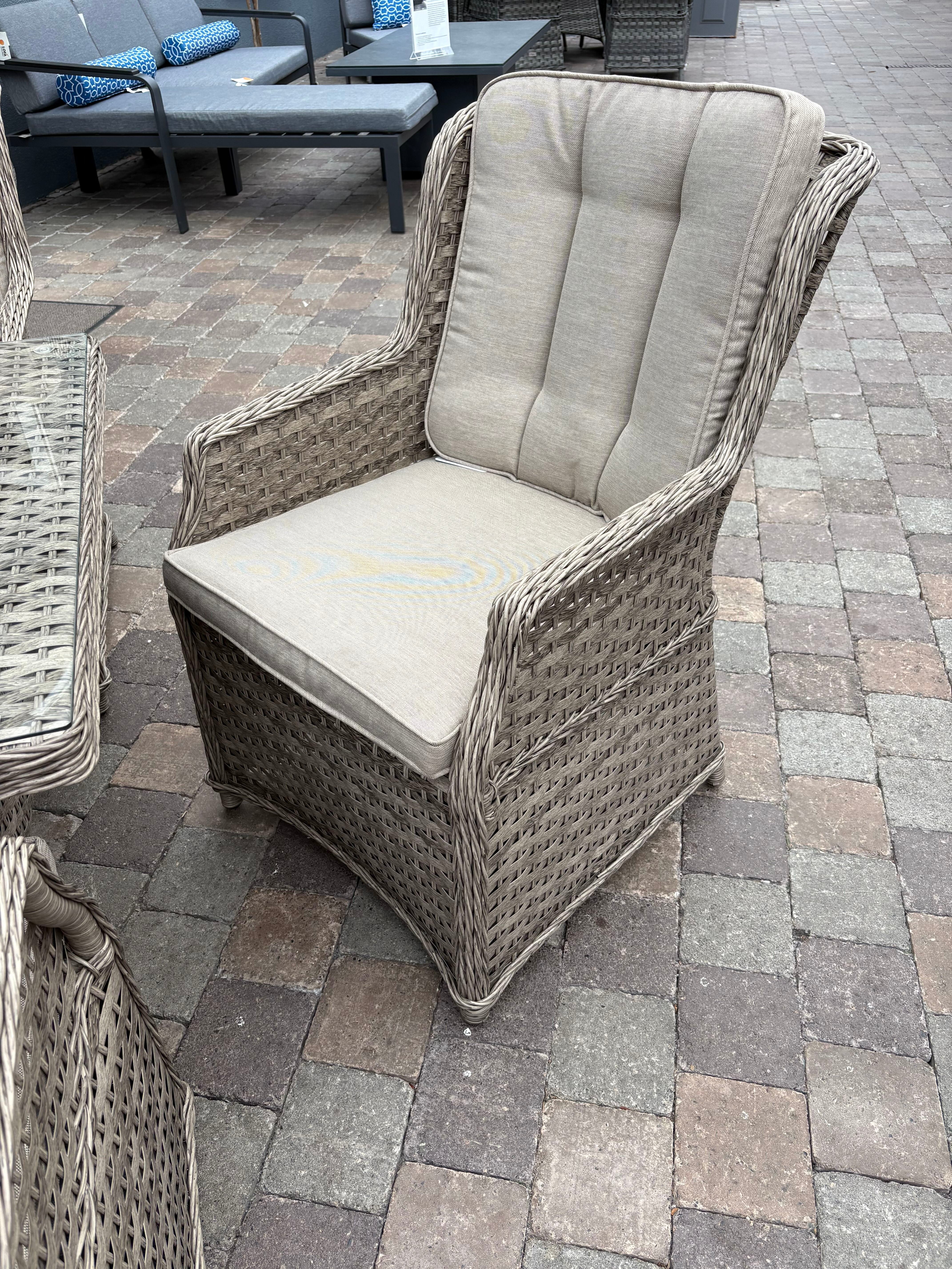 Hampton 6 seater Rectangular Dining set