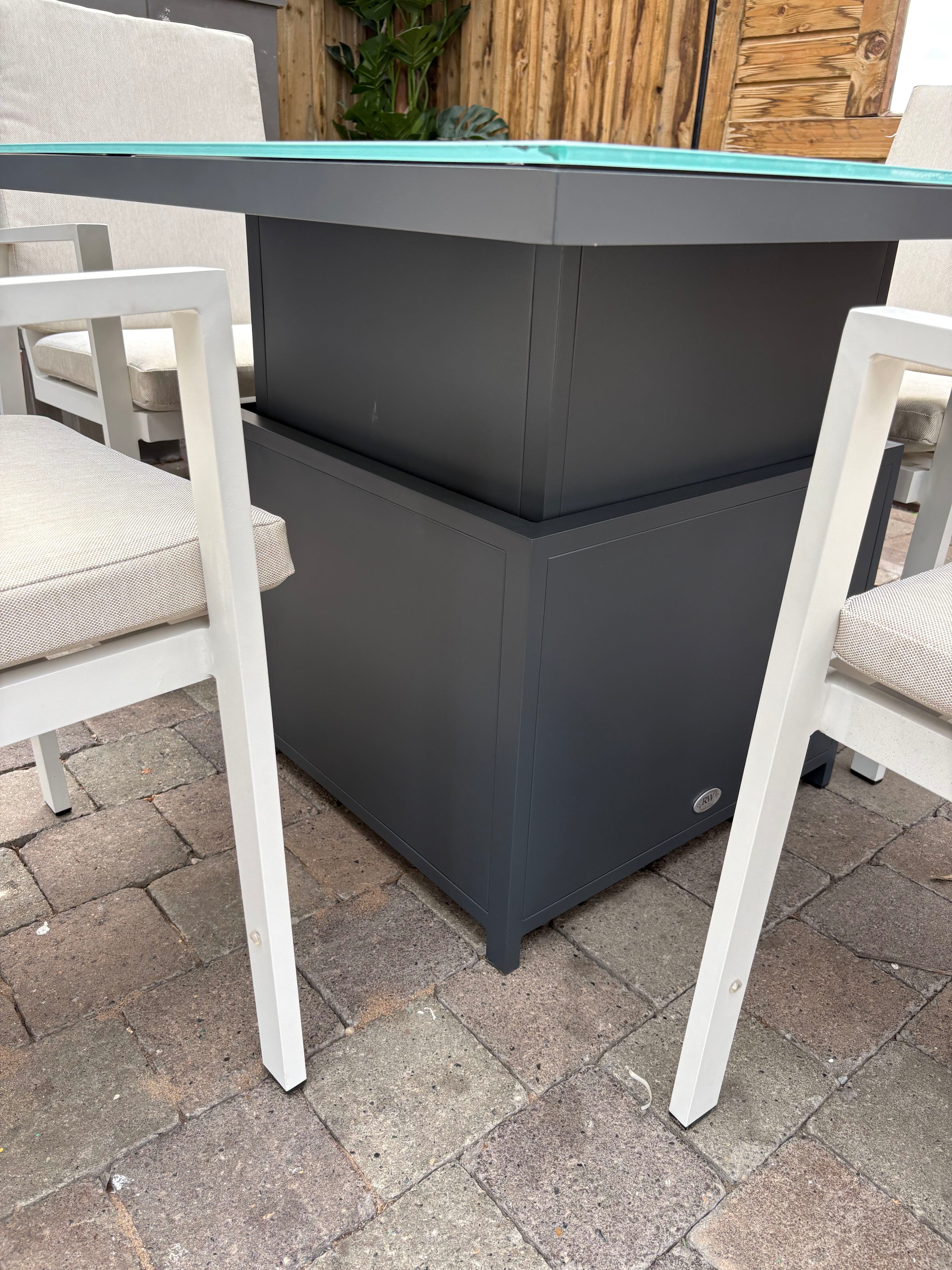 Portofino 4 Seater - clearance