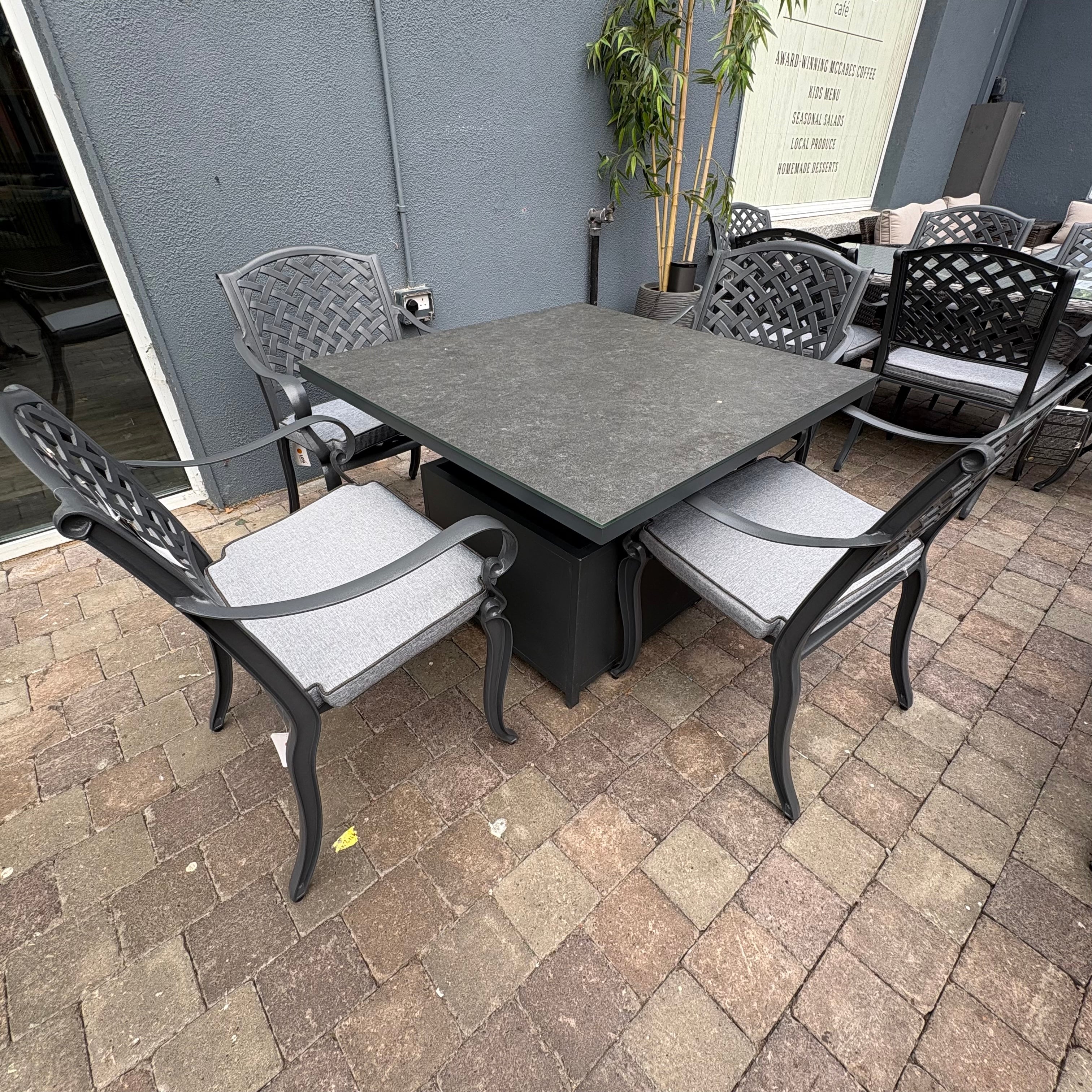 Portofino 4 seater set