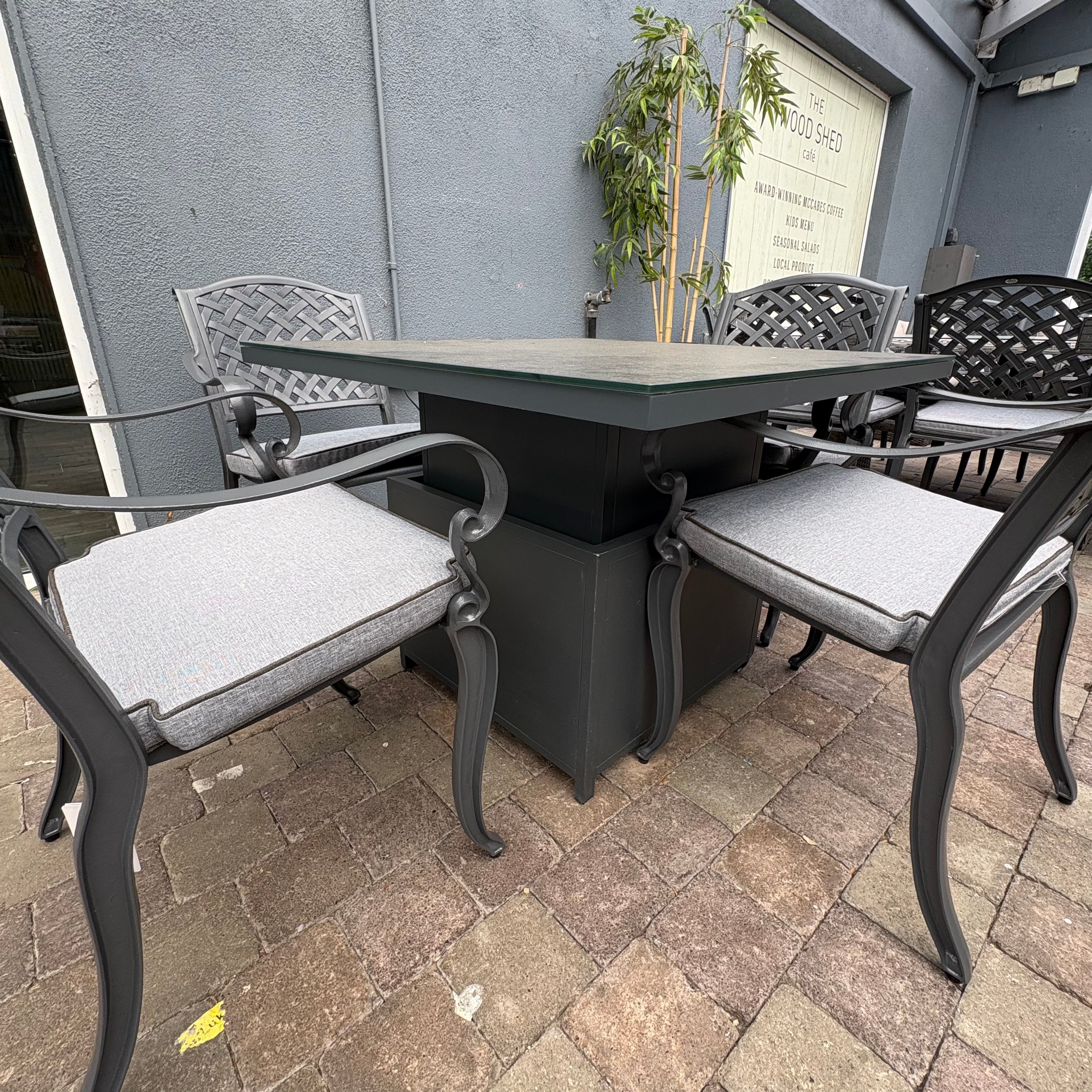 Portofino 4 seater set