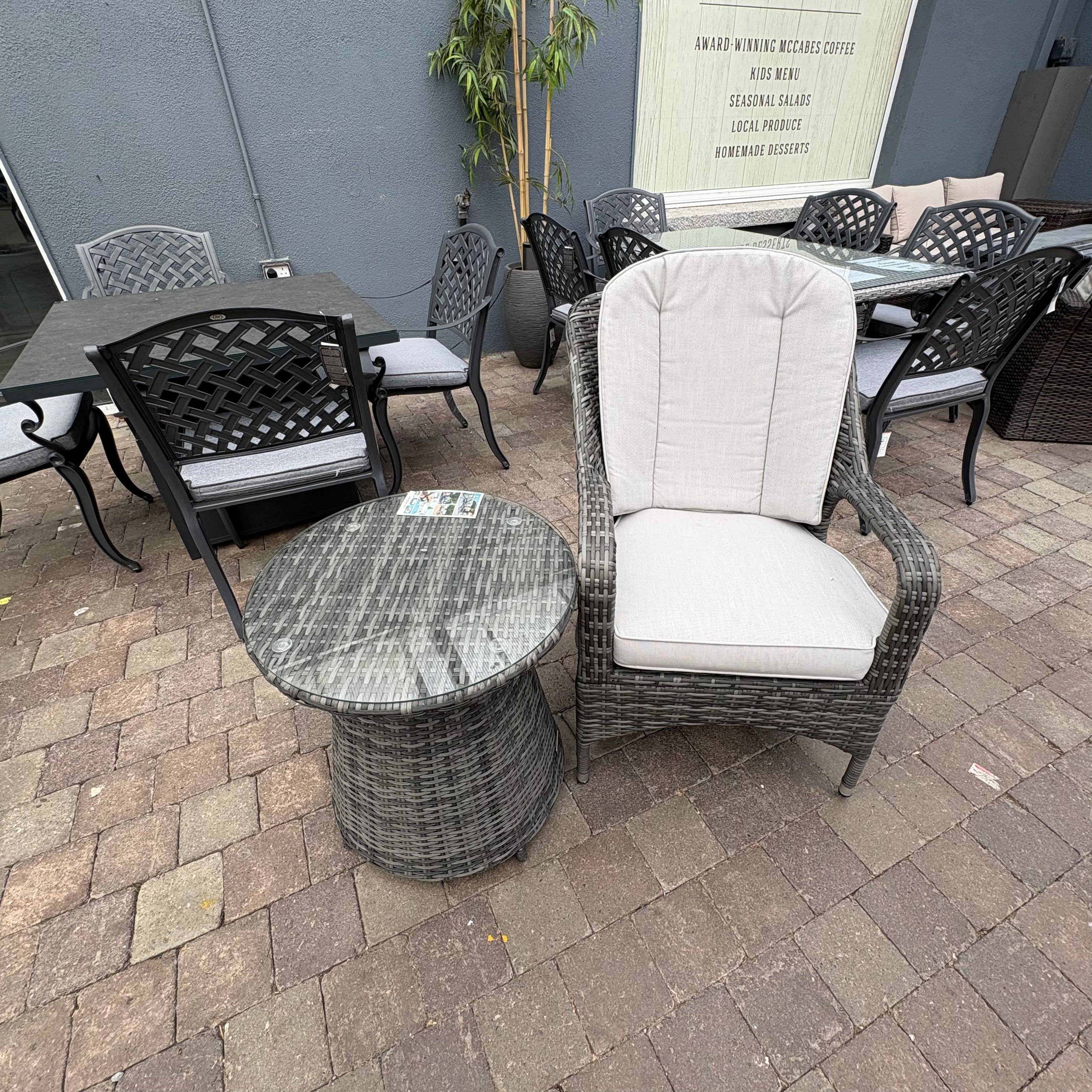 Ravenna Chair and coffee table