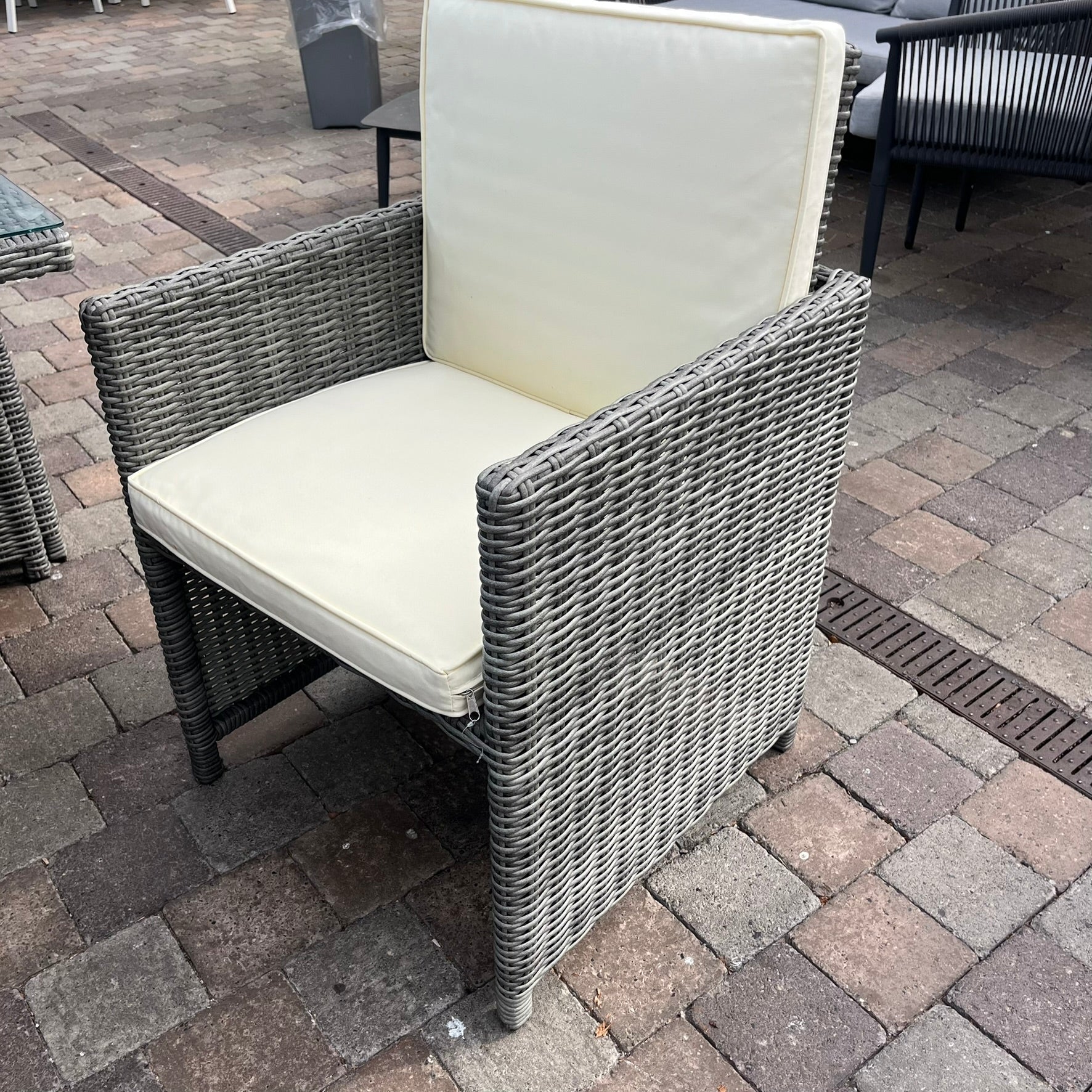 Oxford 6-Seater Cube Set  - Clearance