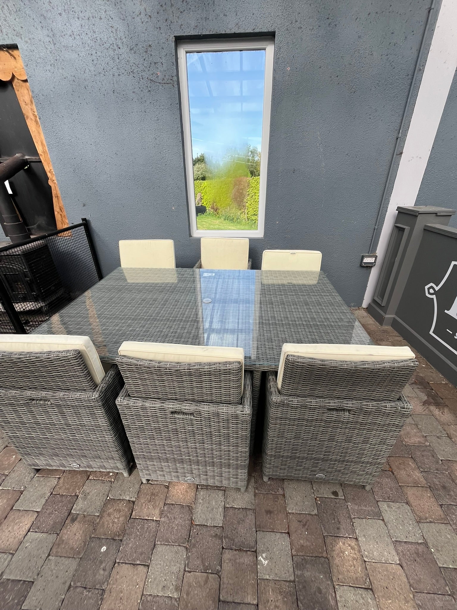 Oxford 6-Seater Cube Set  - Clearance