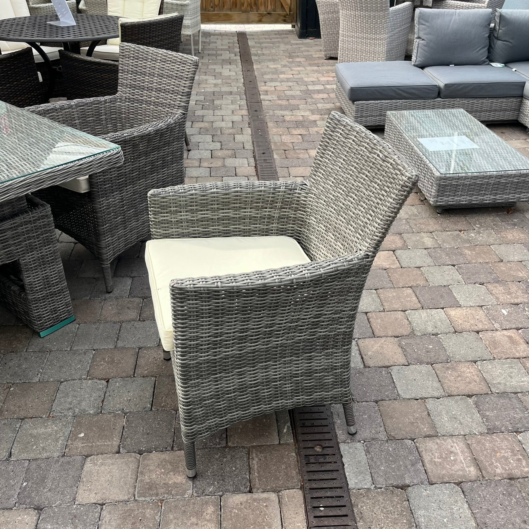 Oxford 4 Seater Set- Clearance