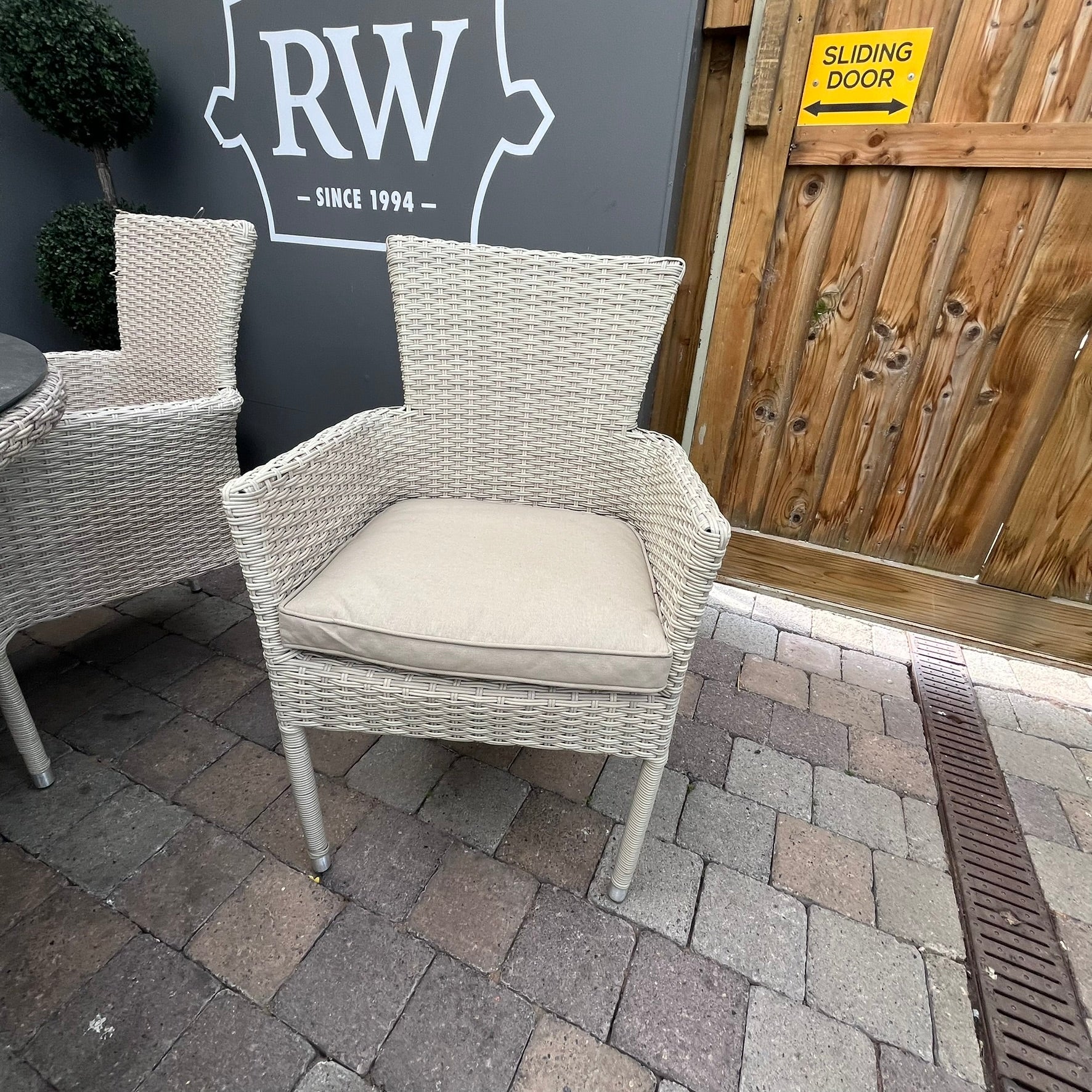 Miami 6-Seater Set - Clearance
