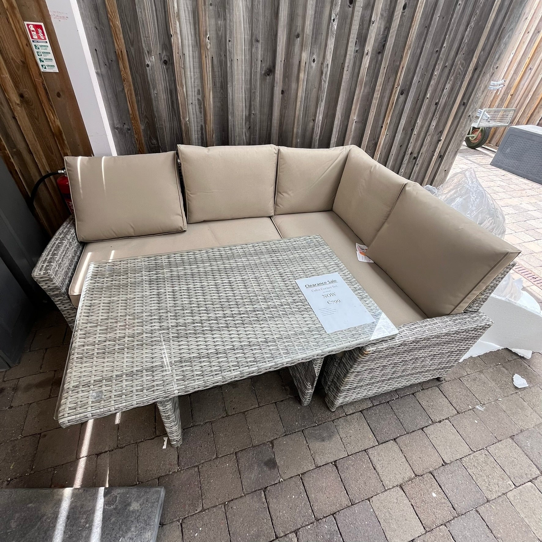 Cuba Corner Set - Clearance