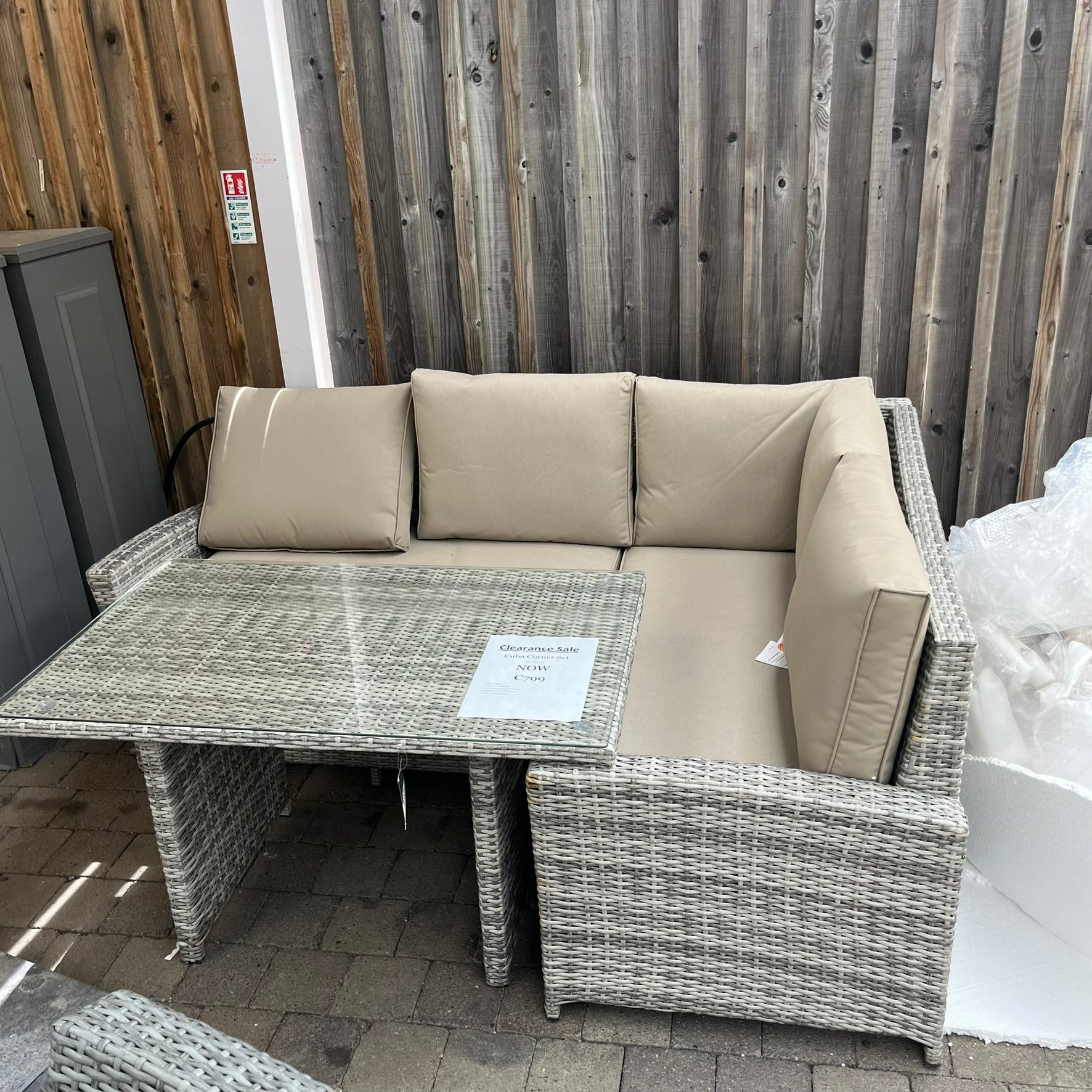 Cuba Corner Set - Clearance