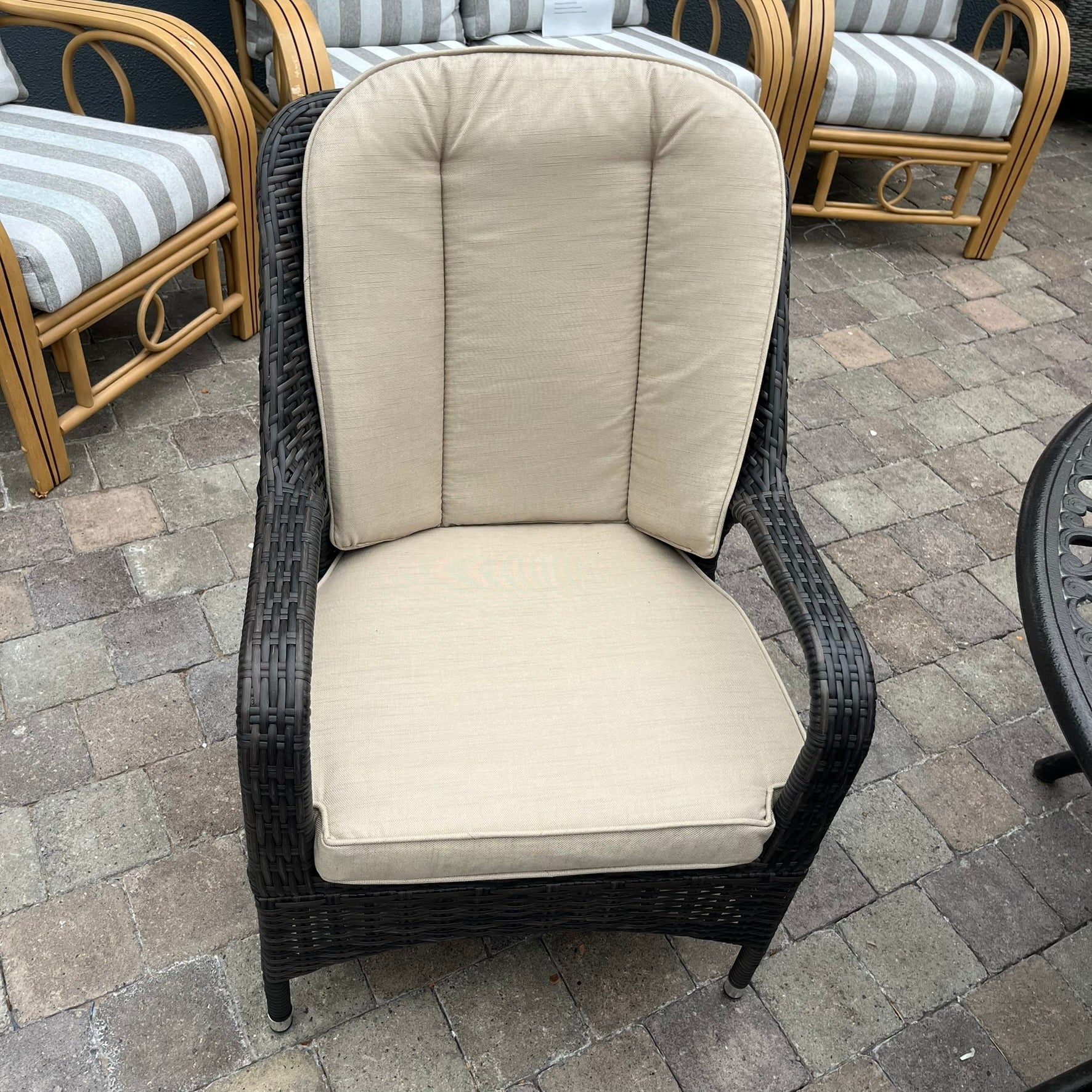 Chambury/Lyon 4-Seater Set - Clearance