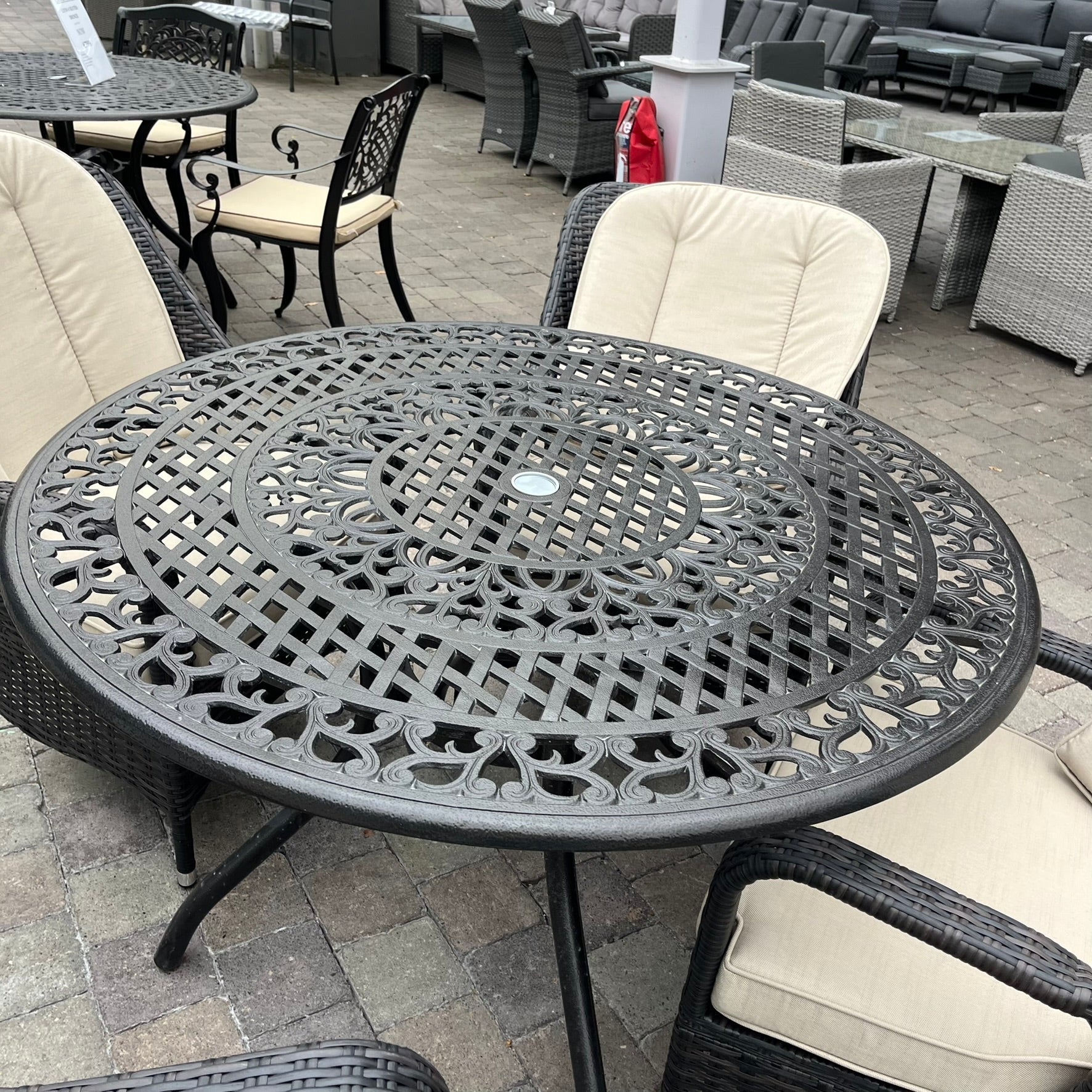 Chambury/Lyon 4-Seater Set - Clearance