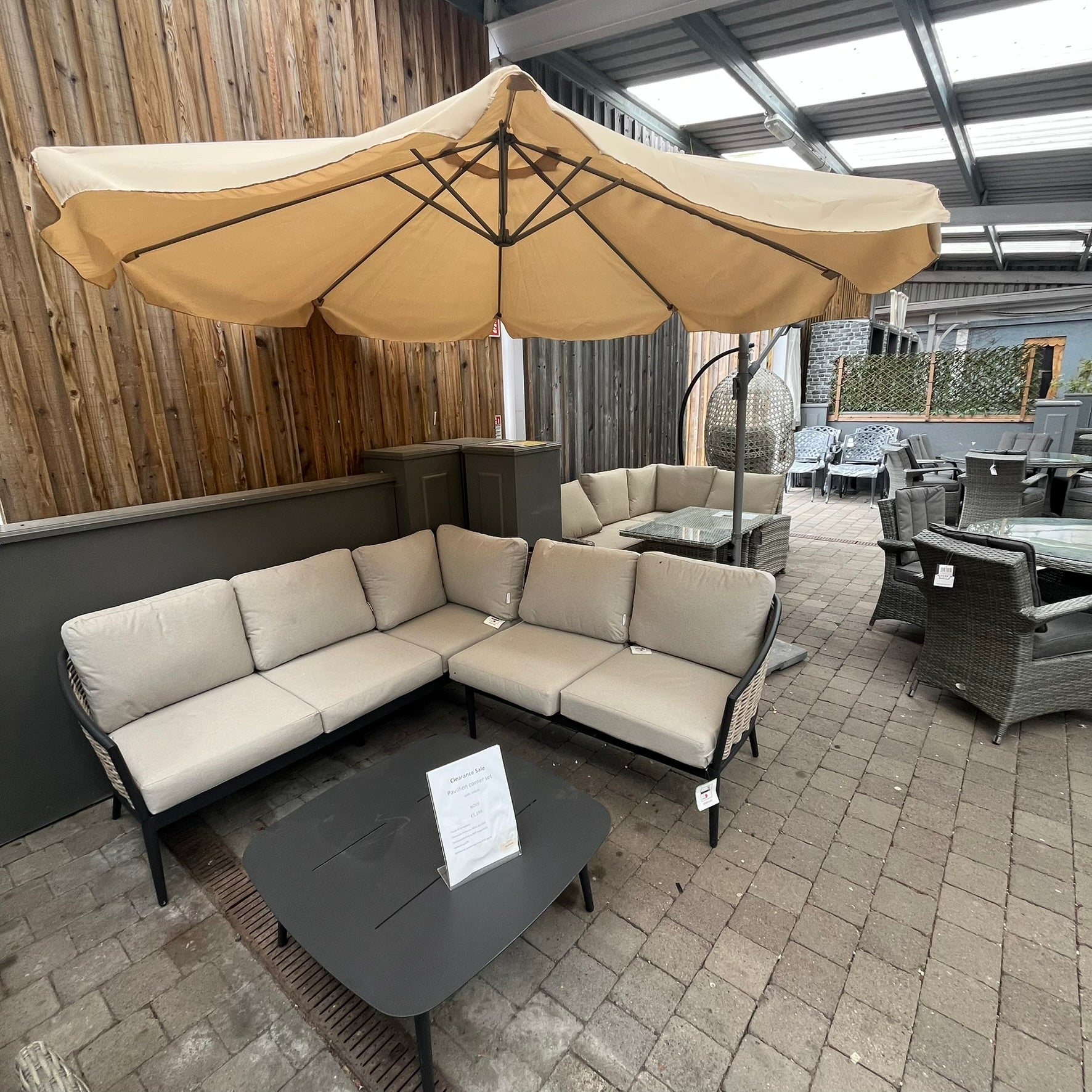 Pavillion Corner Set