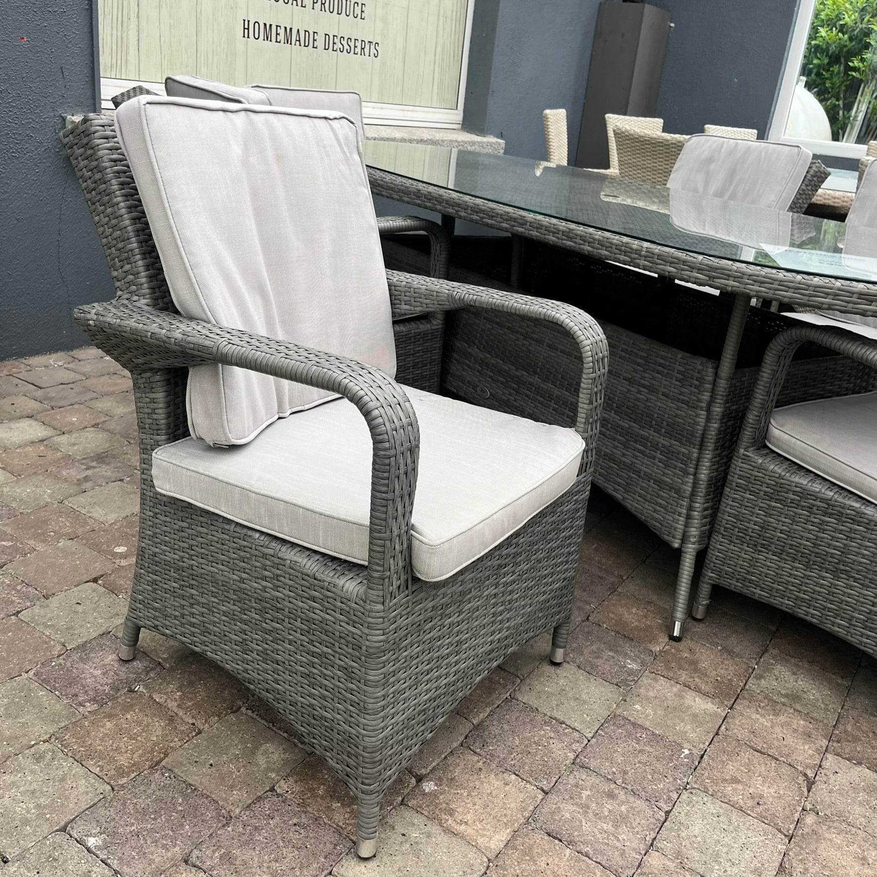 Havana 6 Seater Set (Oval) - Clearance