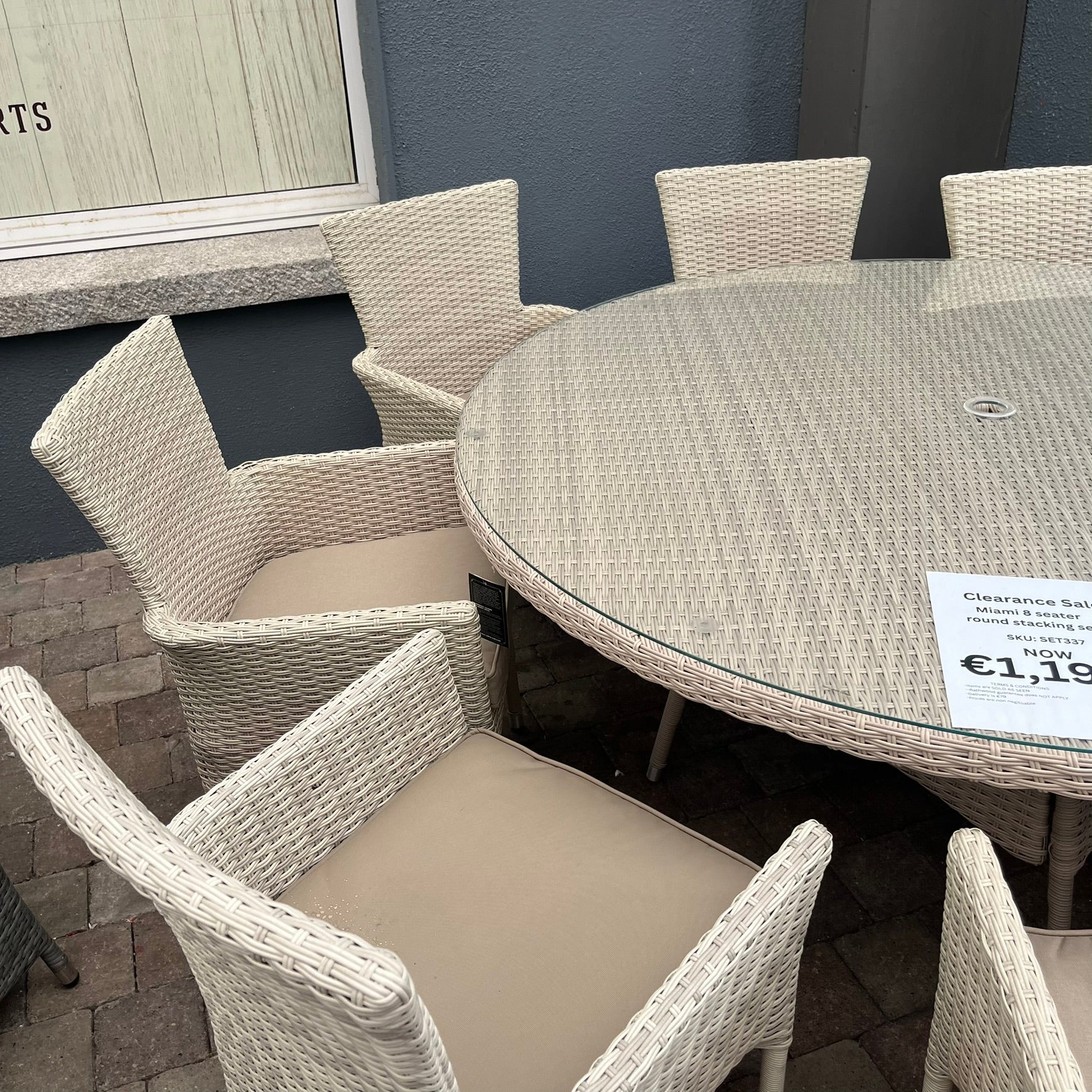 Miami - 8 Seater Round Stacking Set