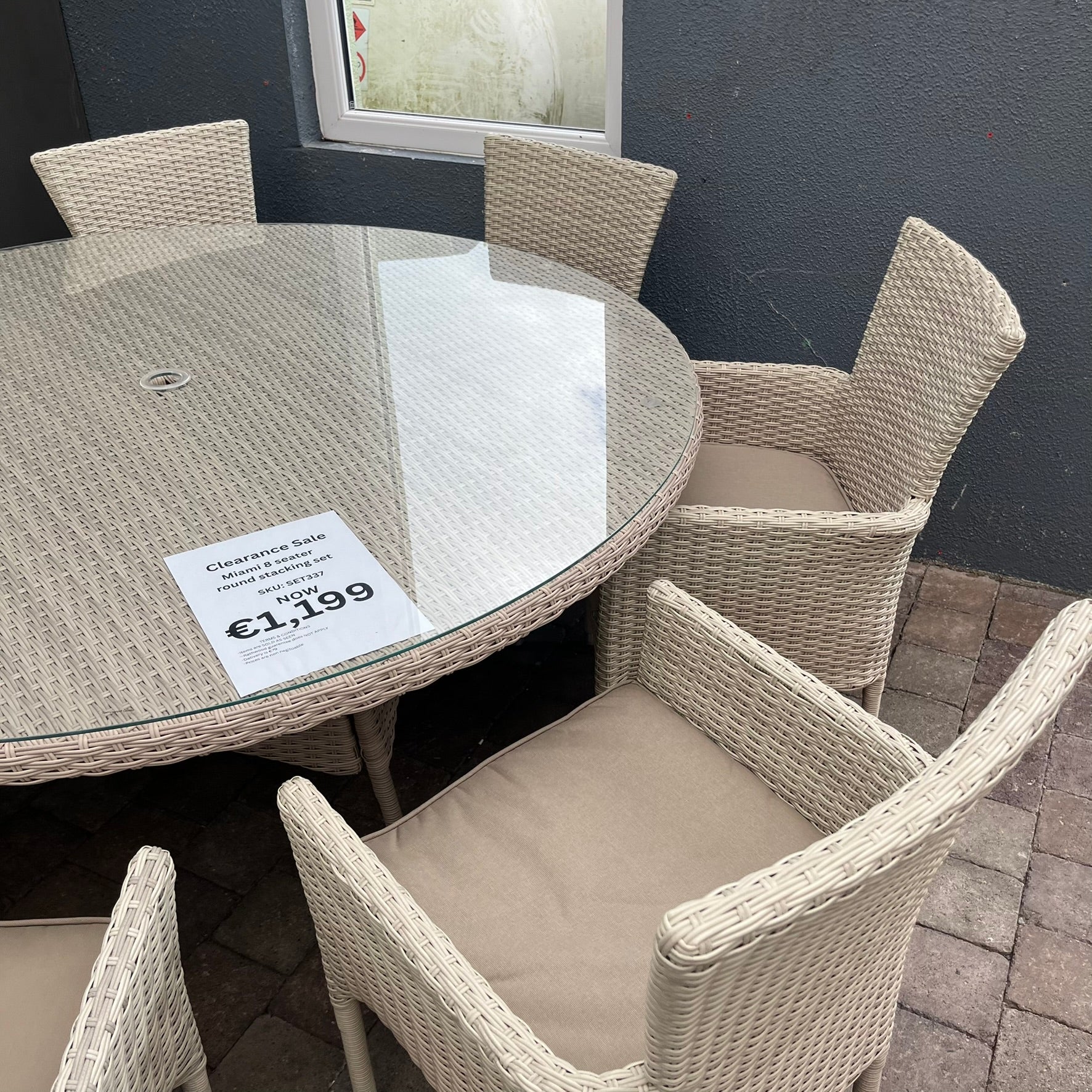 Miami - 8 Seater Round Stacking Set