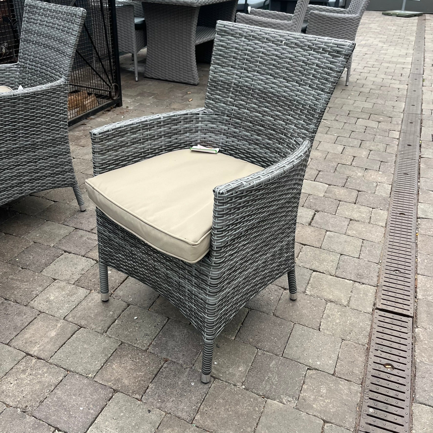 Sicily 6 Seater Set