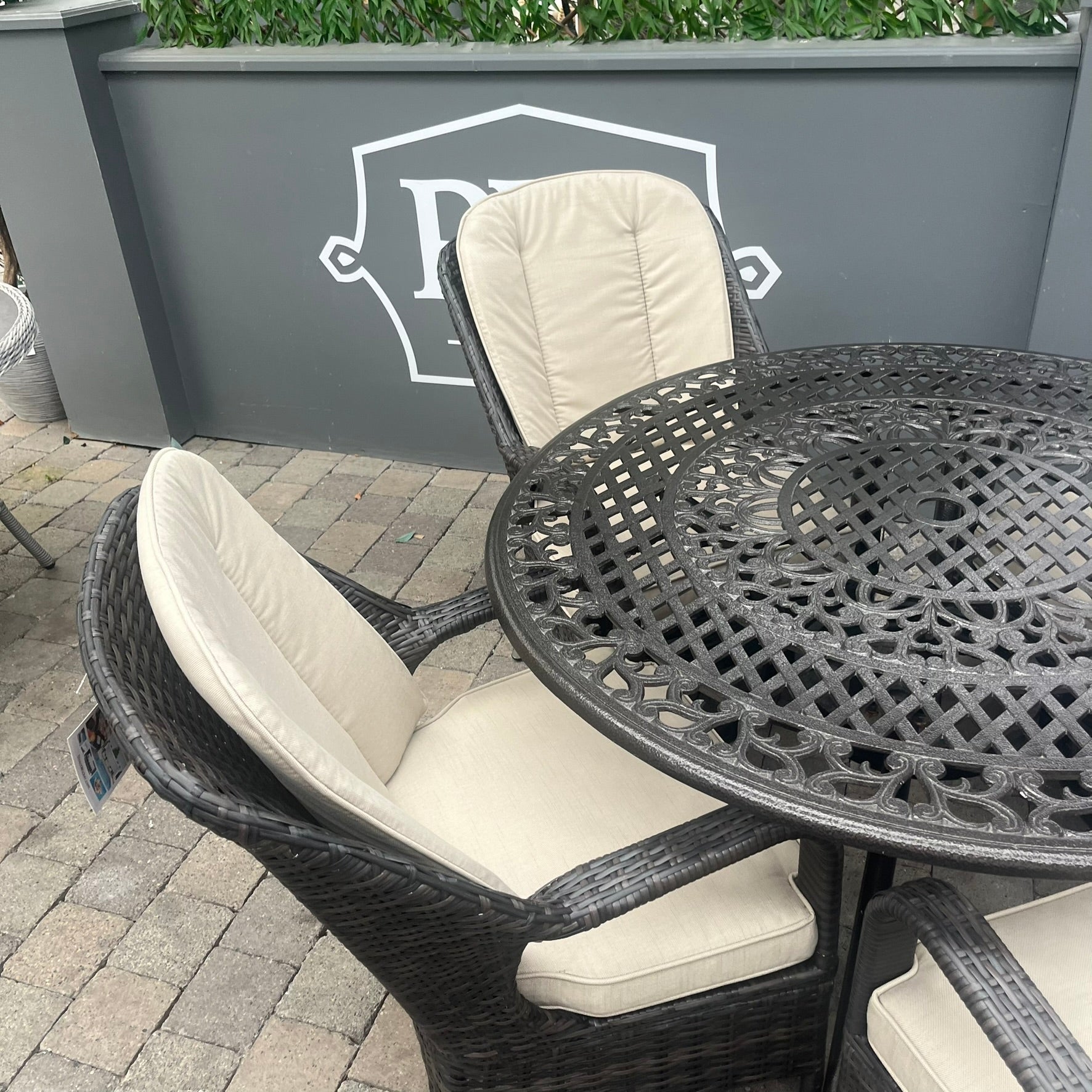 Lyon/Chambury 4-Seater Set - Clearance