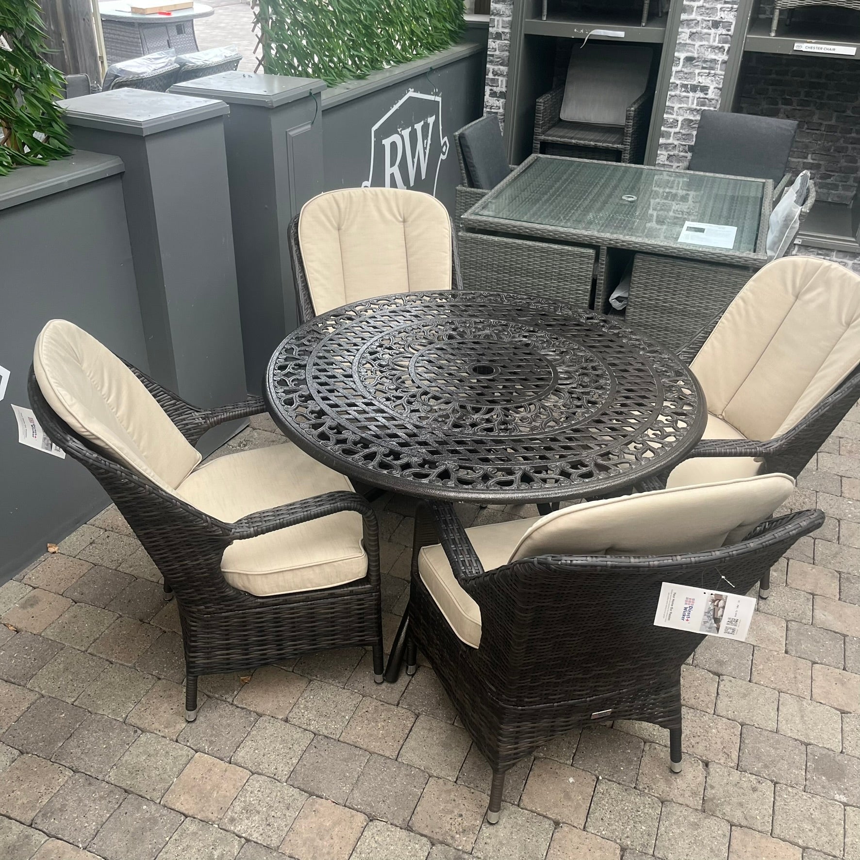 Lyon/Chambury 4-Seater Set - Clearance