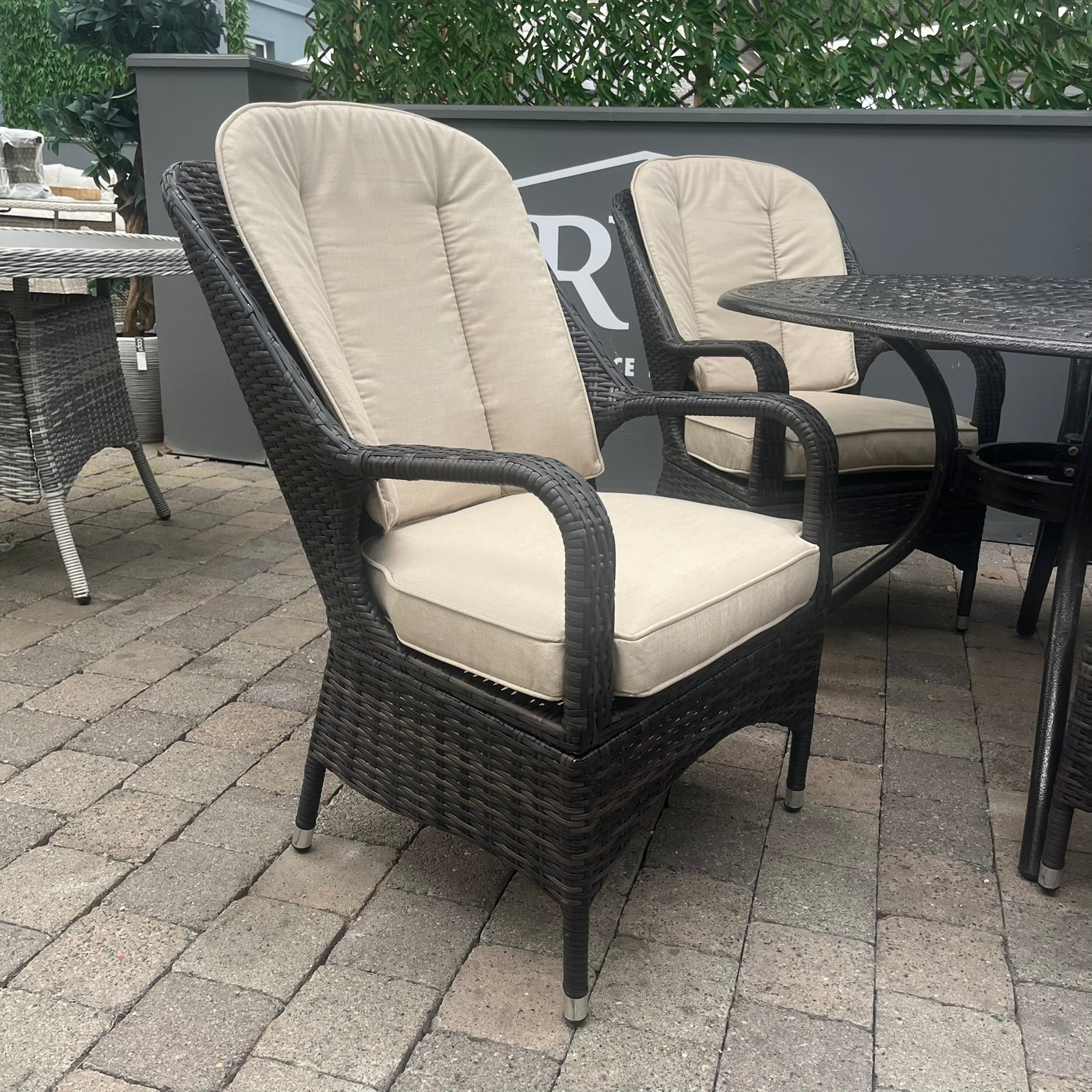 Lyon/Chambury 4-Seater Set - Clearance