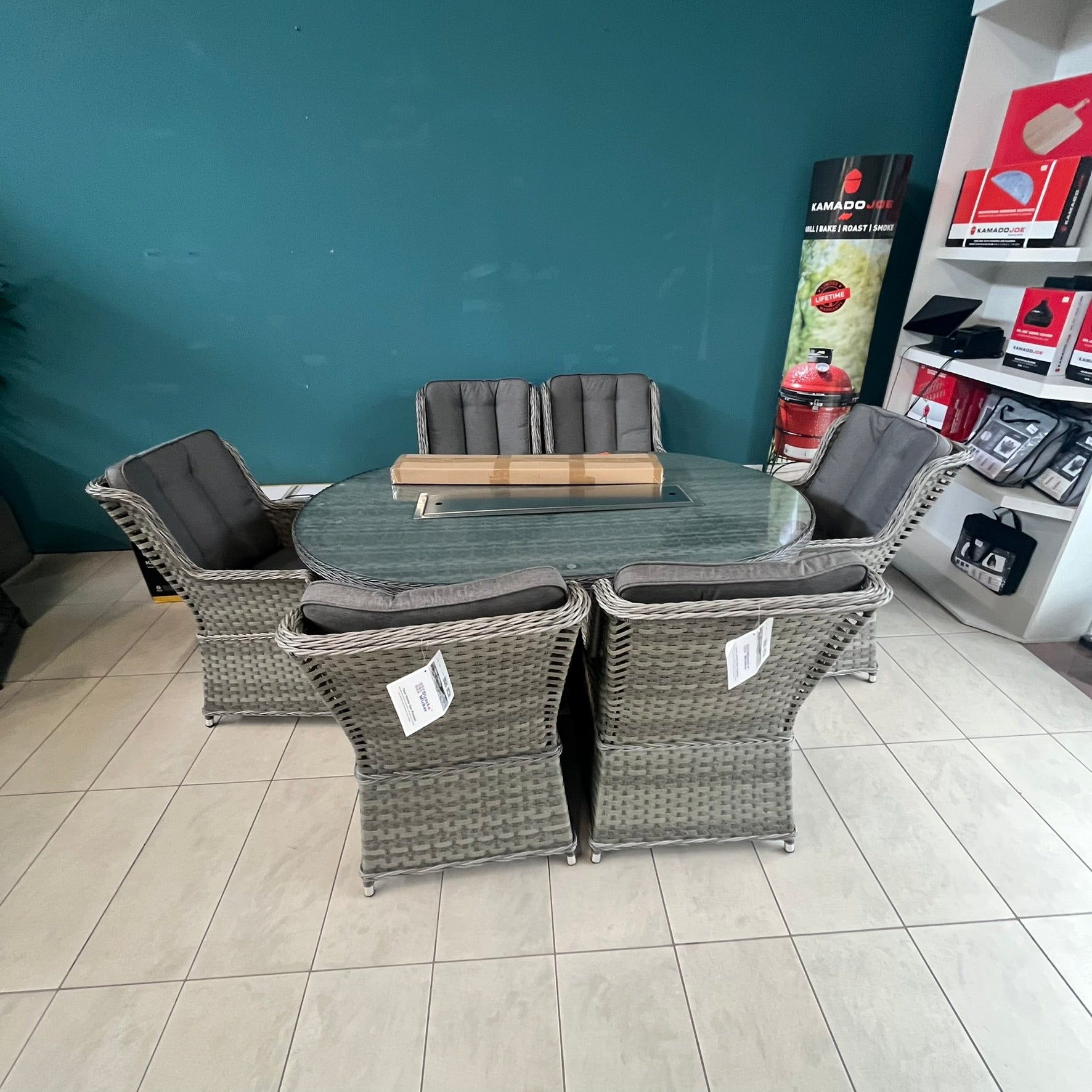 Boston/Bali 6 Seater Oval set with Firepit - Clearance