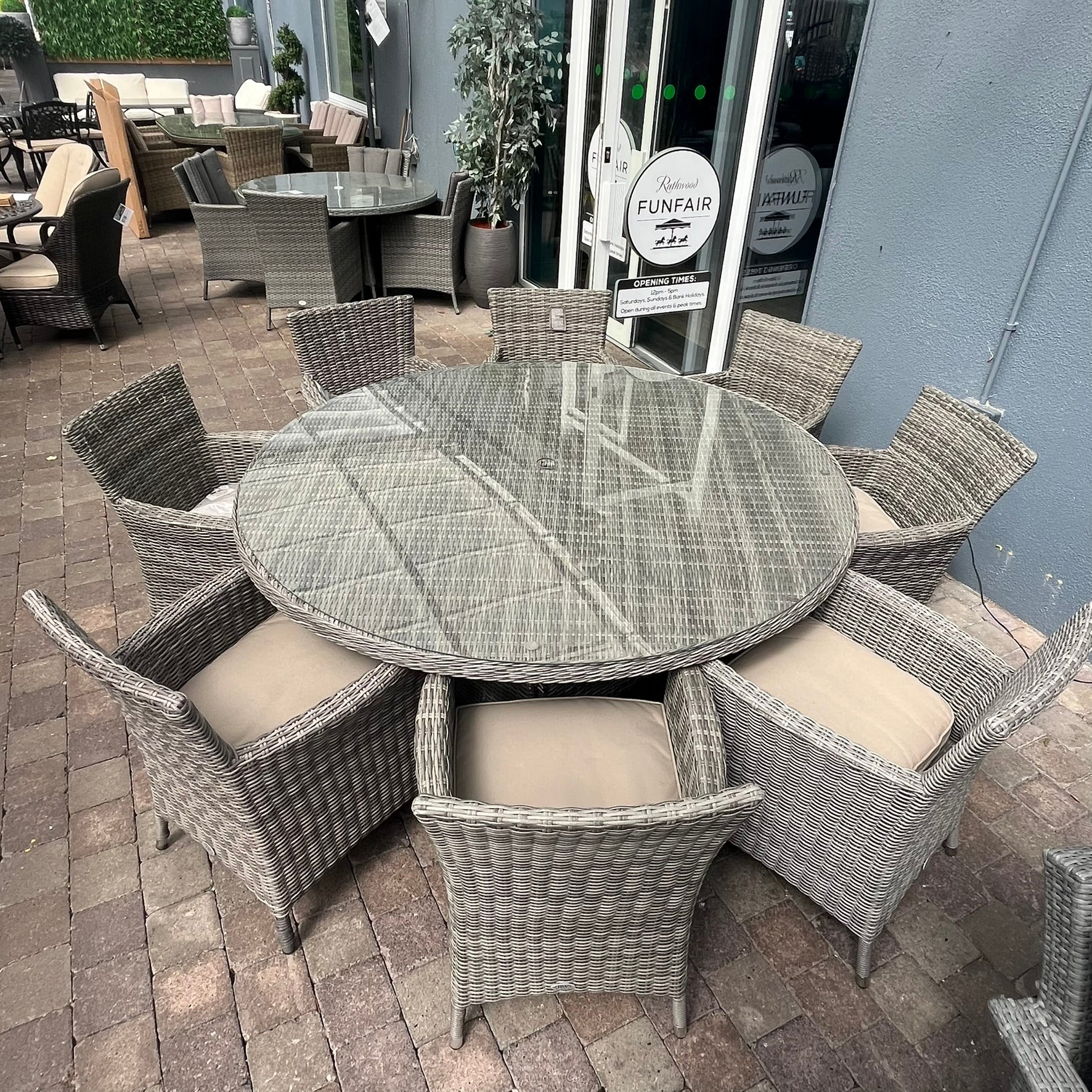 Oxford 8 Seater Set