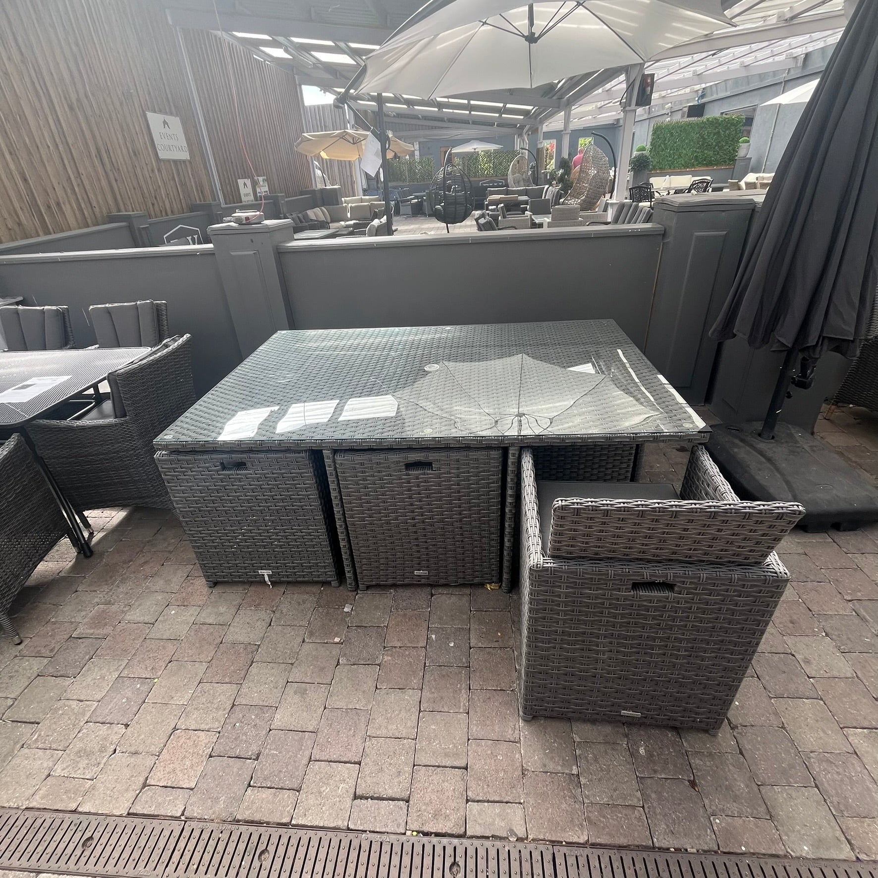 Willow 6 Seater Cube Set - Clearance