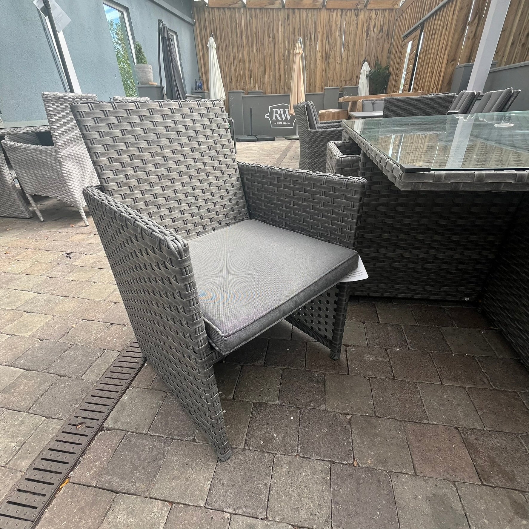 Willow 6 Seater Cube Set - Clearance