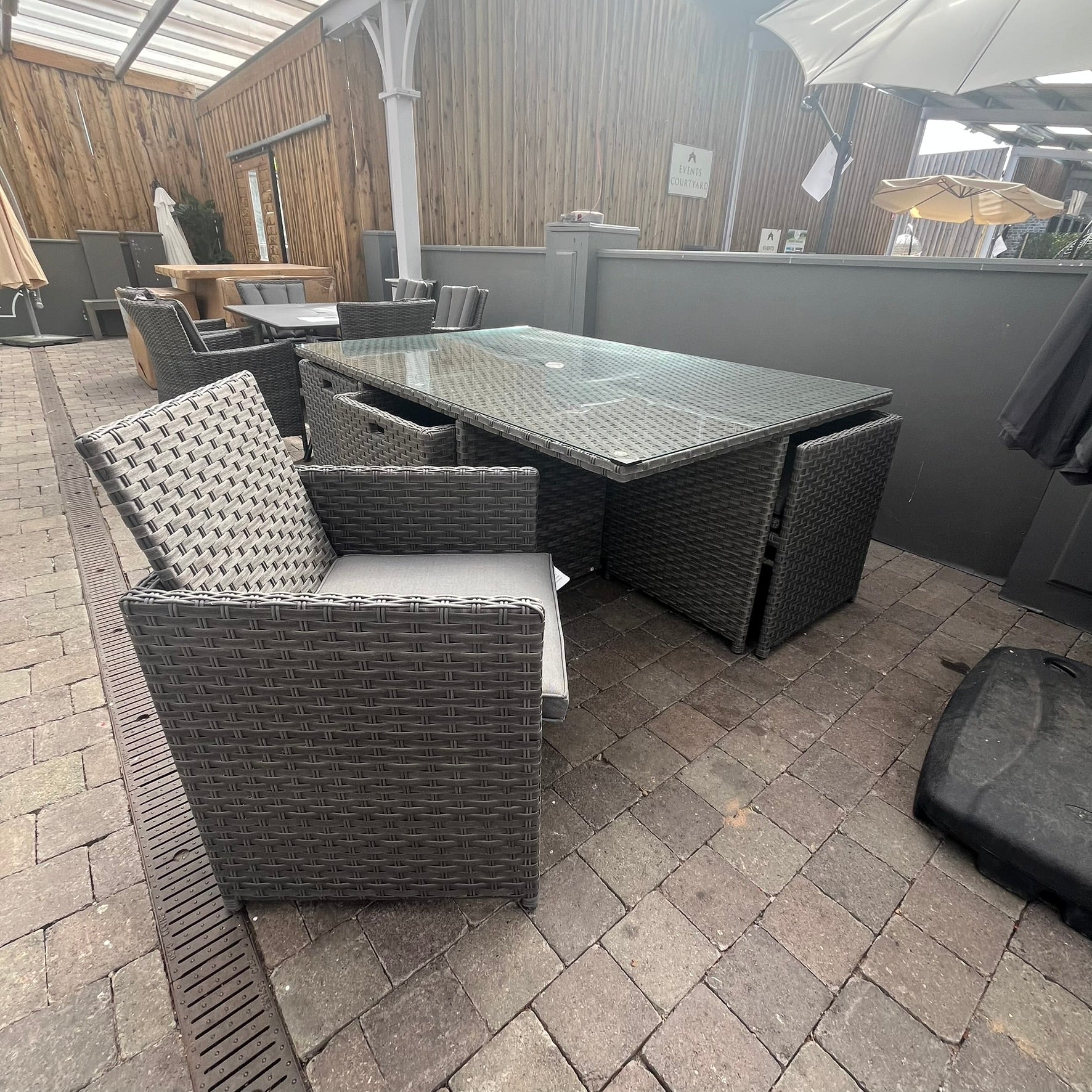 Willow 6 Seater Cube Set - Clearance