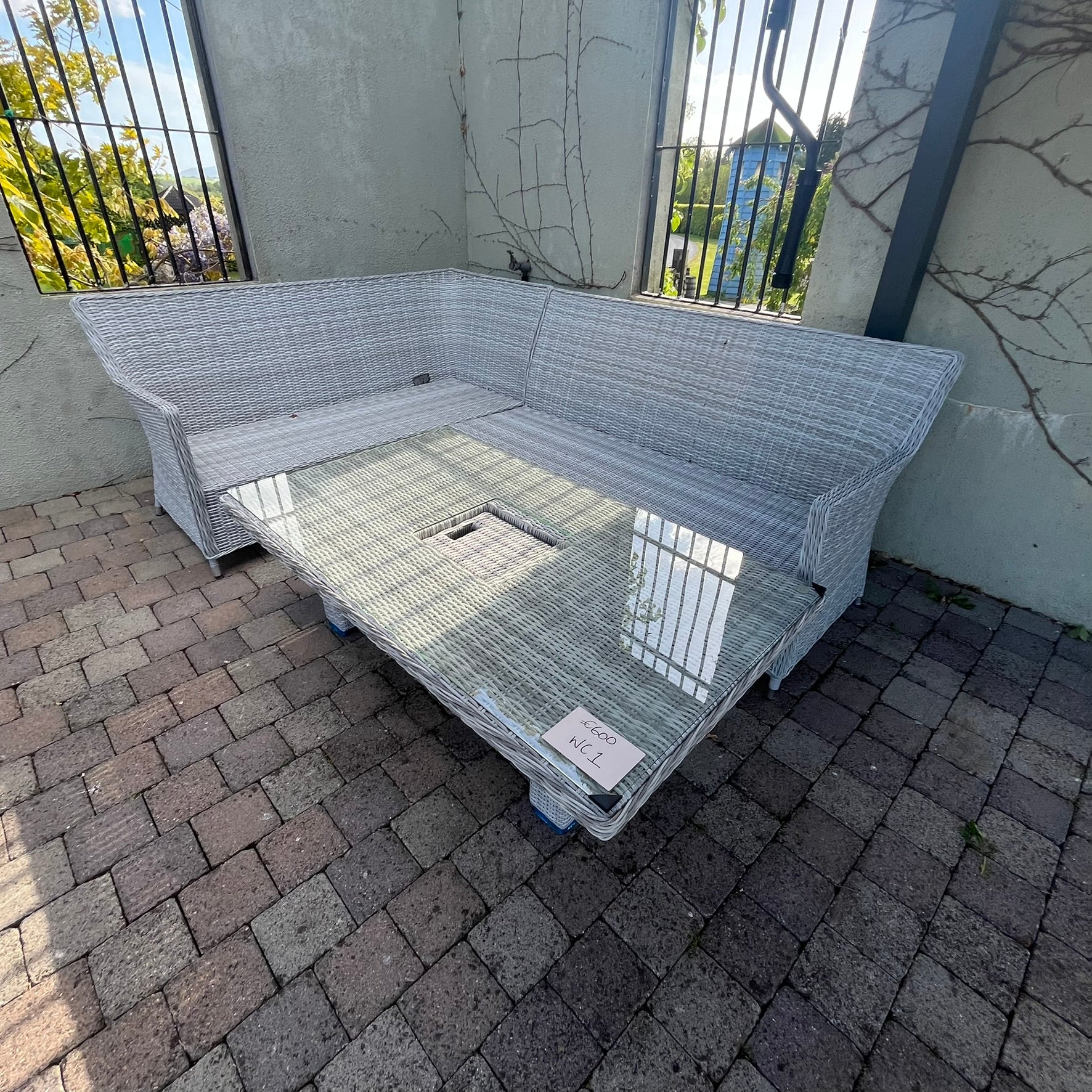 Barcelona Corner Set with Rising Table - Clearance