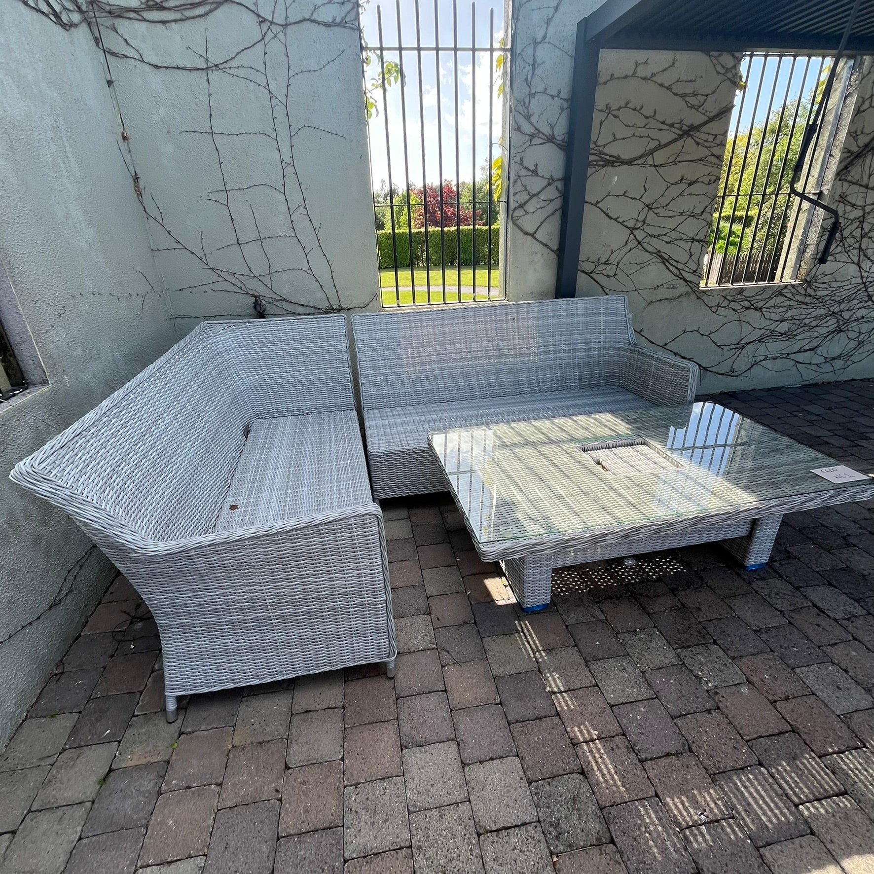 Barcelona Corner Set with Rising Table - Clearance