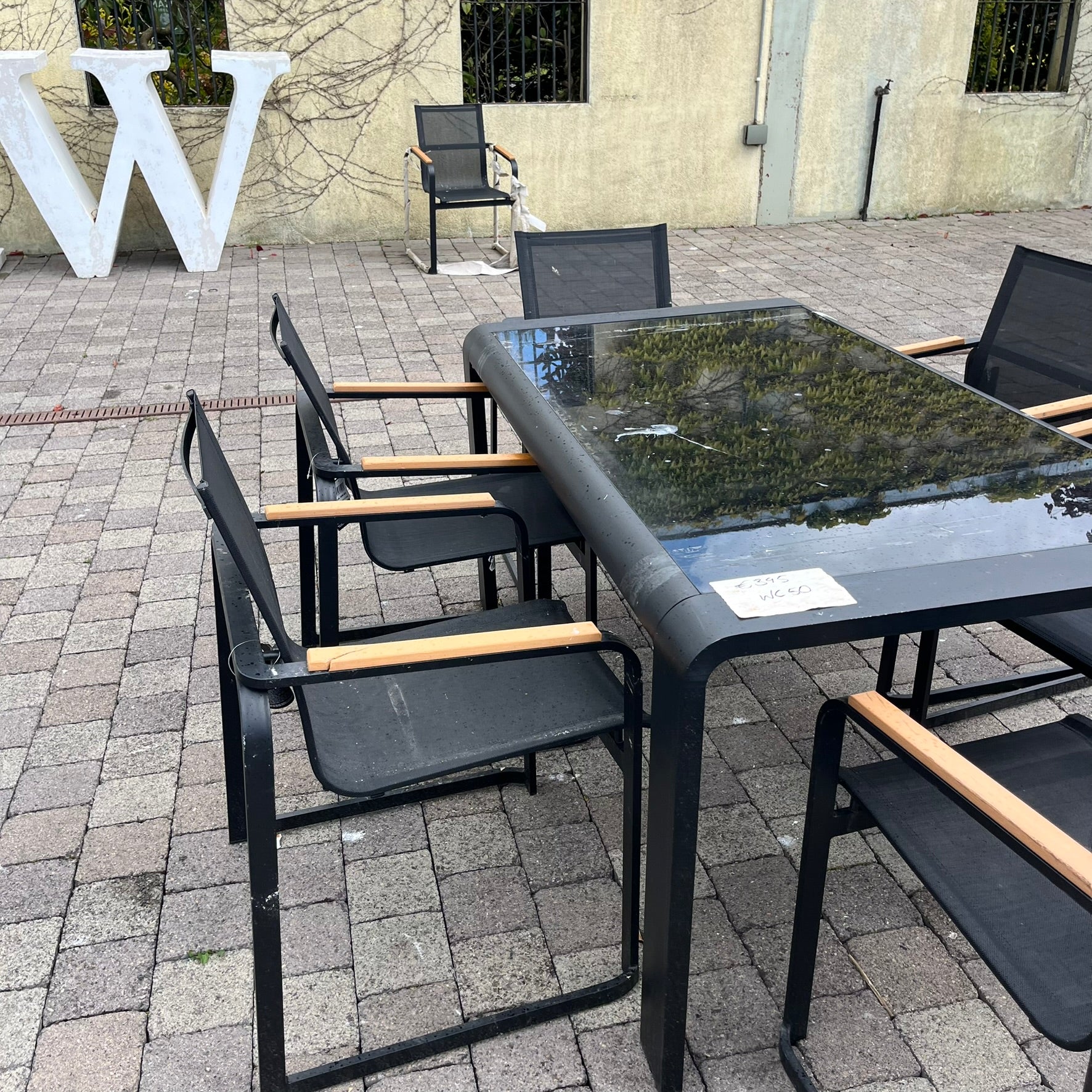 Black Metal 6 Seater Set - Clearance