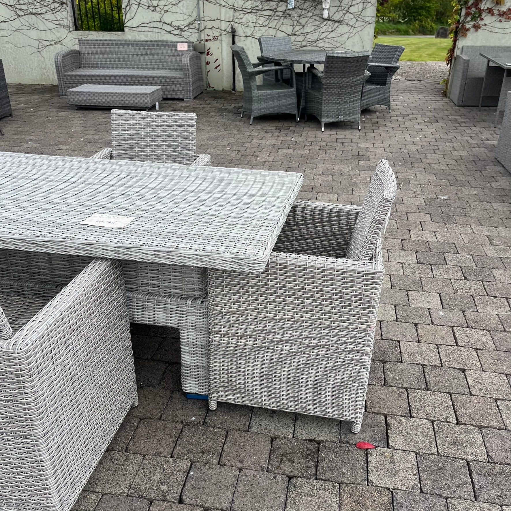 Rectangle 4 Seater Set with Rising Table - Clearance
