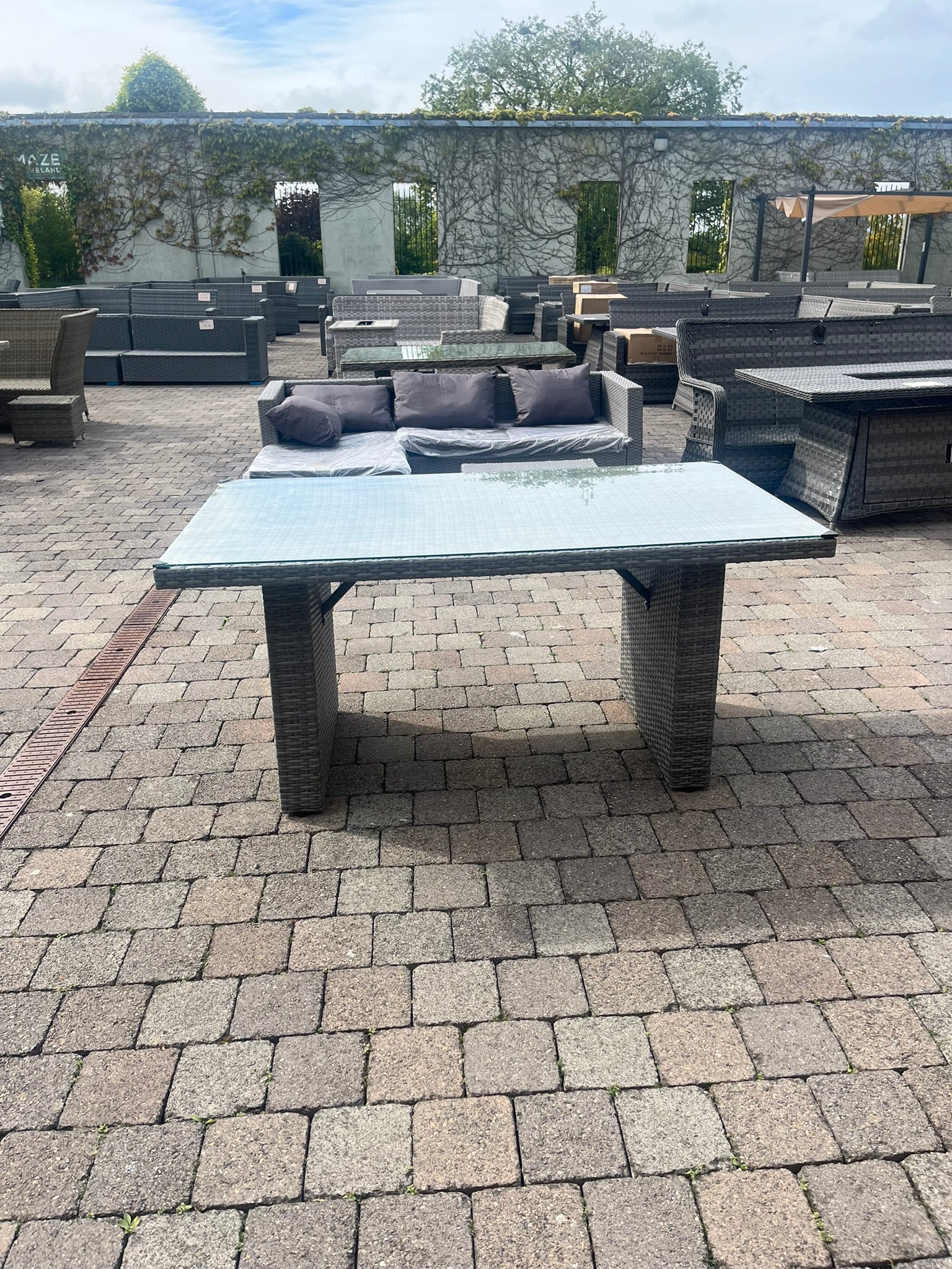 Oxford Table - Clearance
