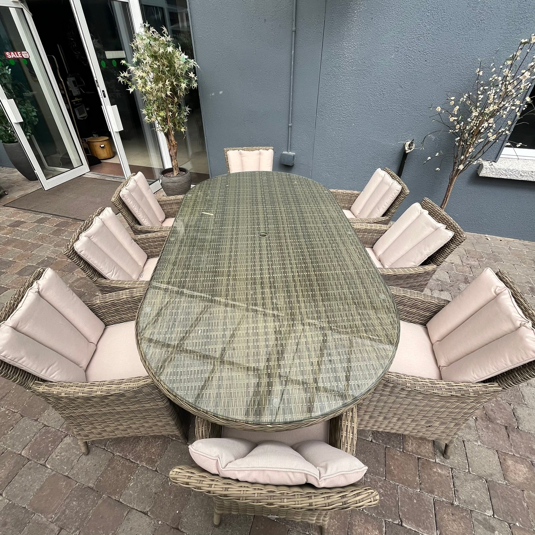 Dumont 8 Seater Set (Oval) - Clearance
