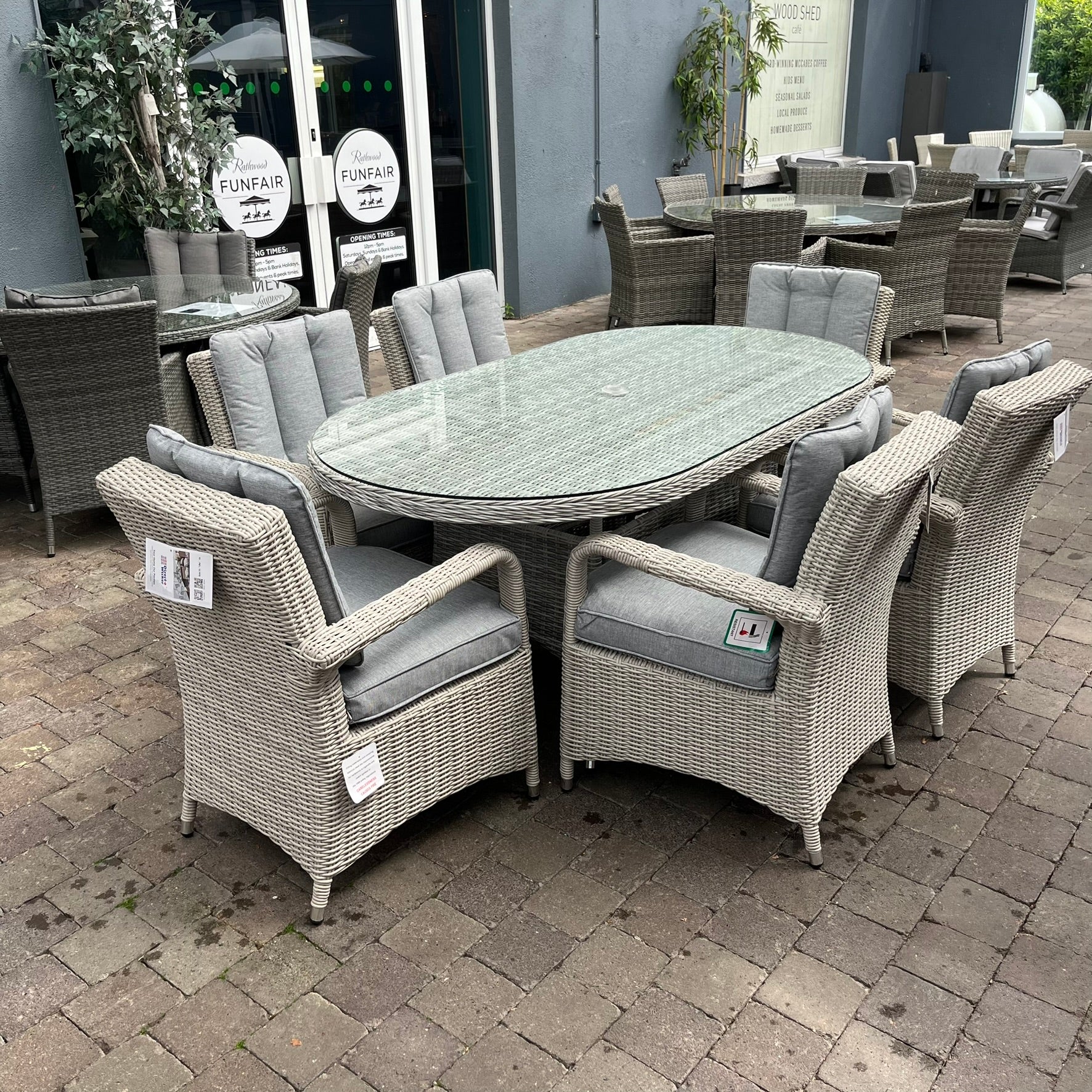 Sorrento 6 Seater Set (Oval) - Clearance