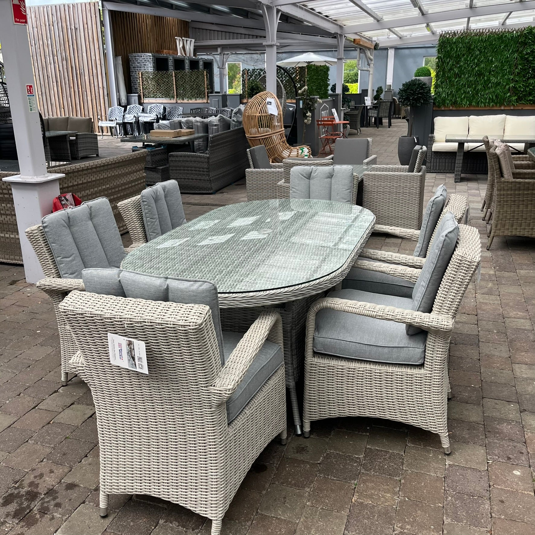 Sorrento 6 Seater Set (Oval) - Clearance
